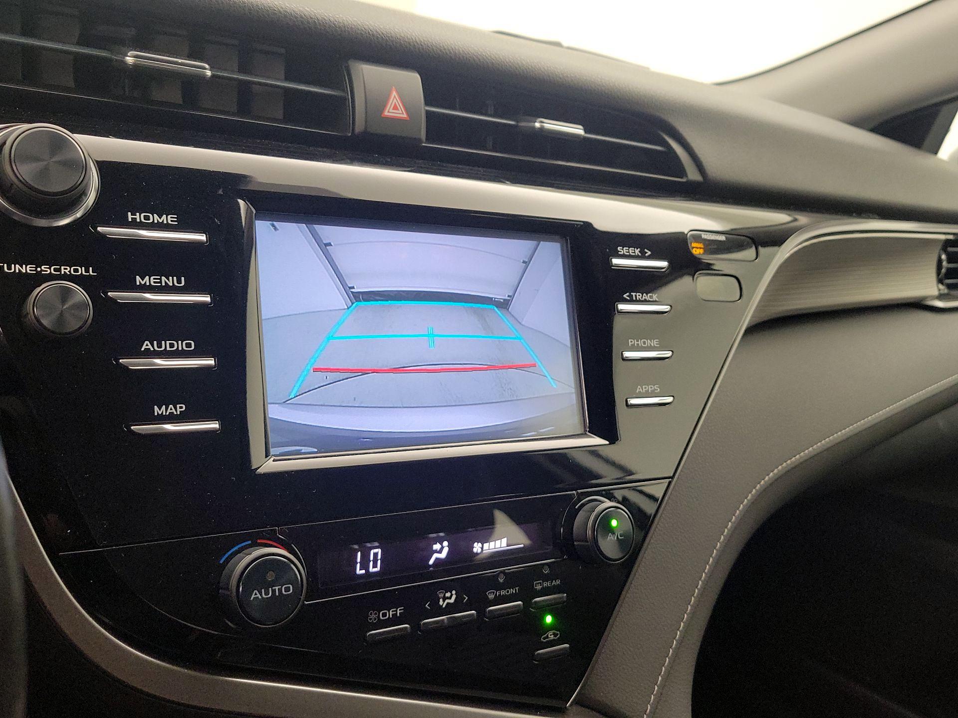 Thumbnail: 2019 Toyota Camry - 14