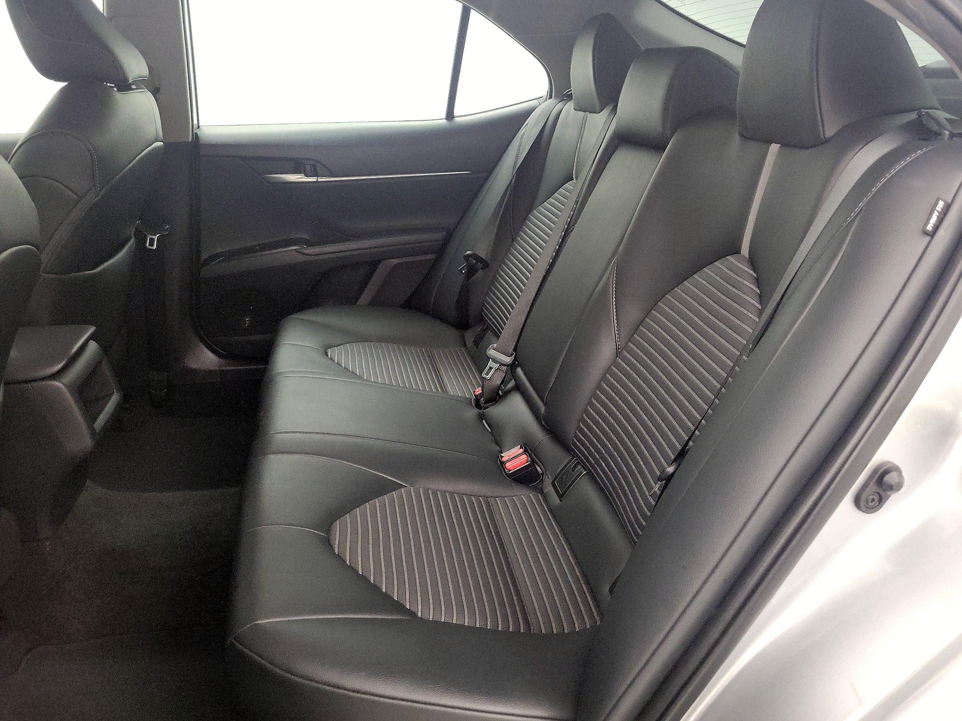 Thumbnail: 2019 Toyota Camry - 19