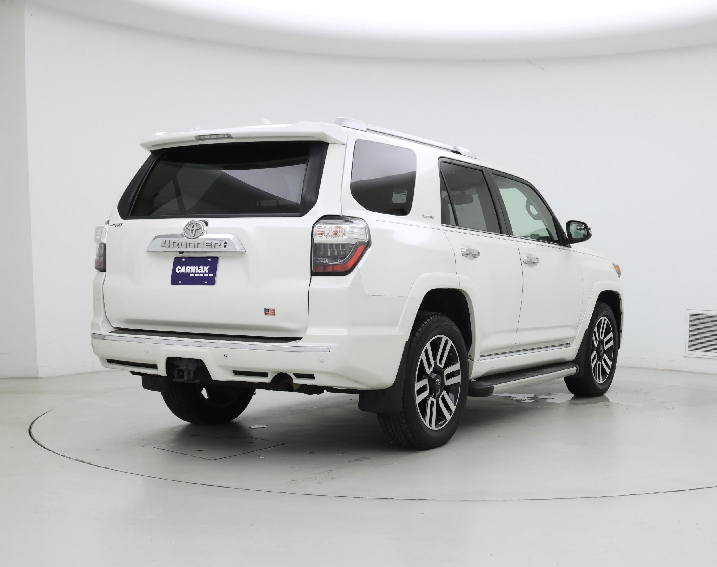 Thumbnail: 2017 Toyota 4Runner - 8