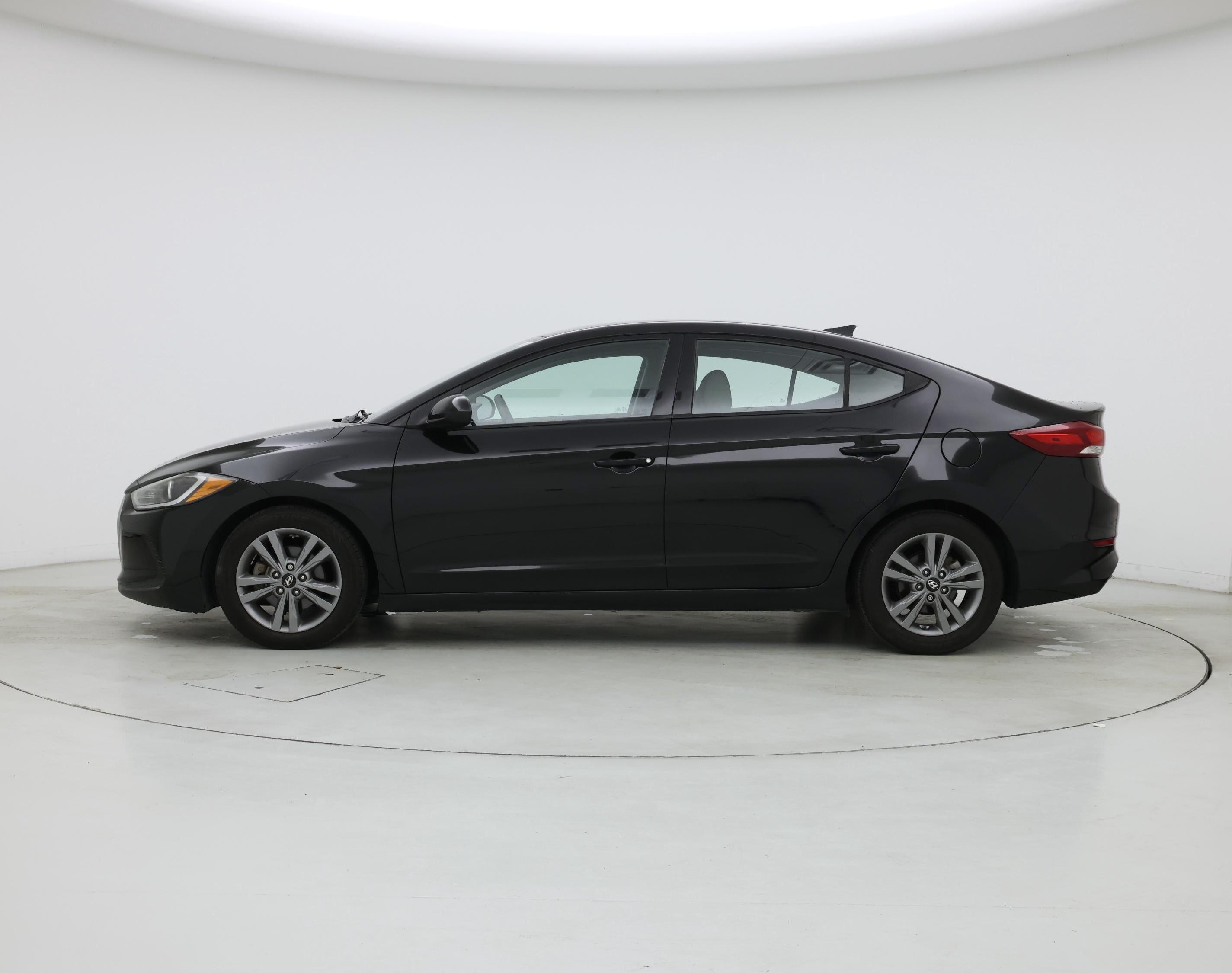 Thumbnail: 2018 Hyundai Elantra - 3