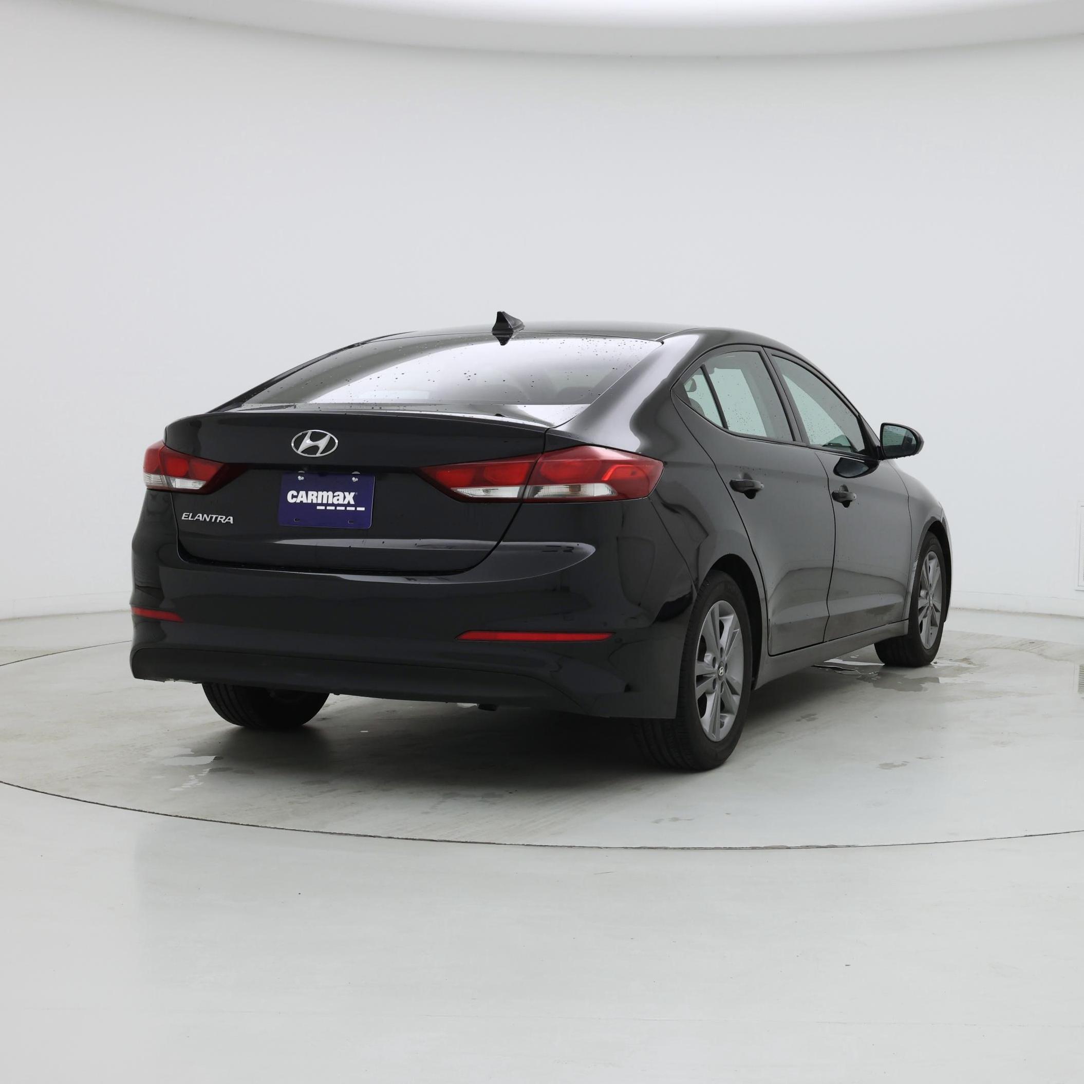 Thumbnail: 2018 Hyundai Elantra - 8