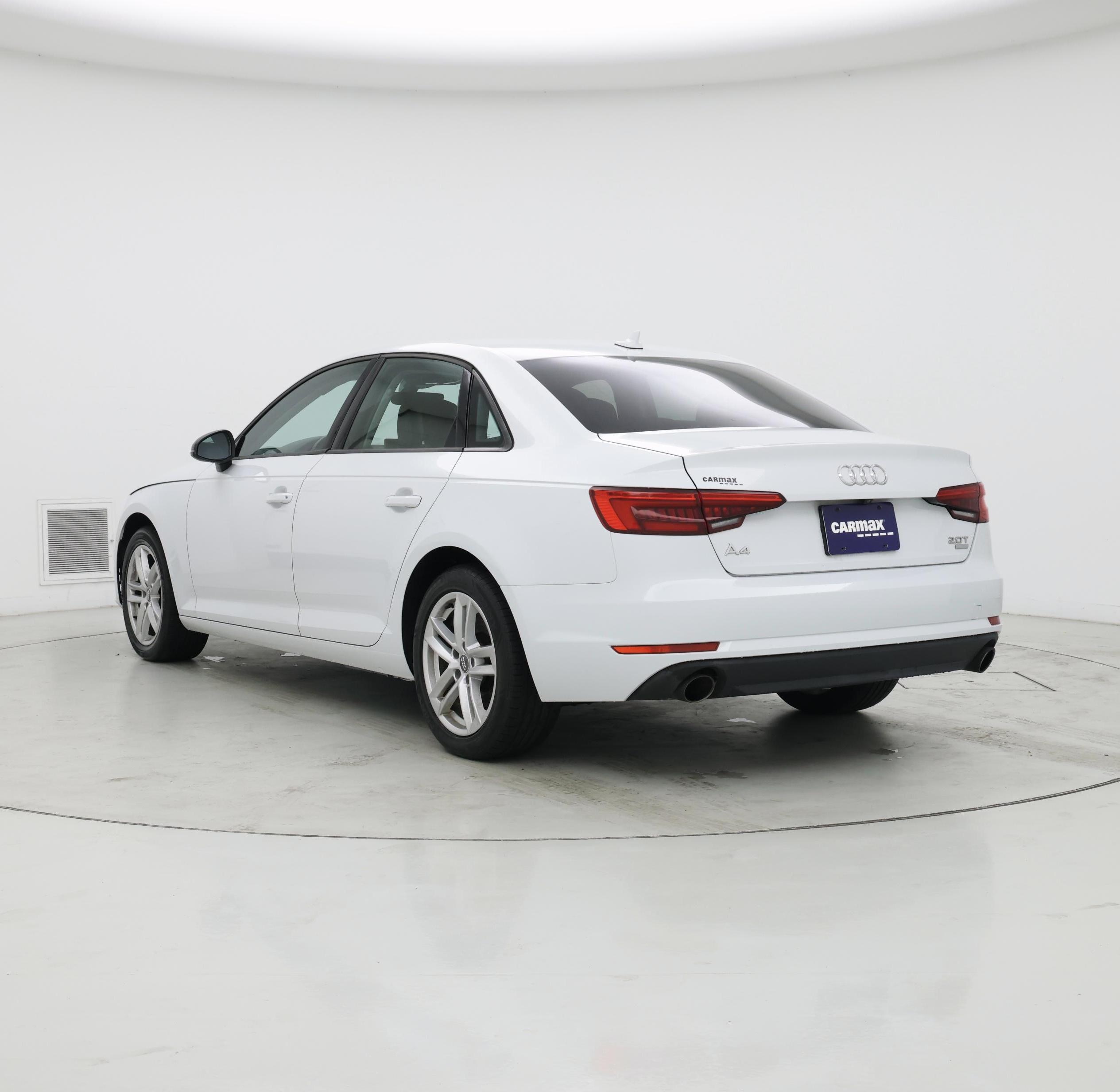 Thumbnail: 2017 Audi A4 - 2