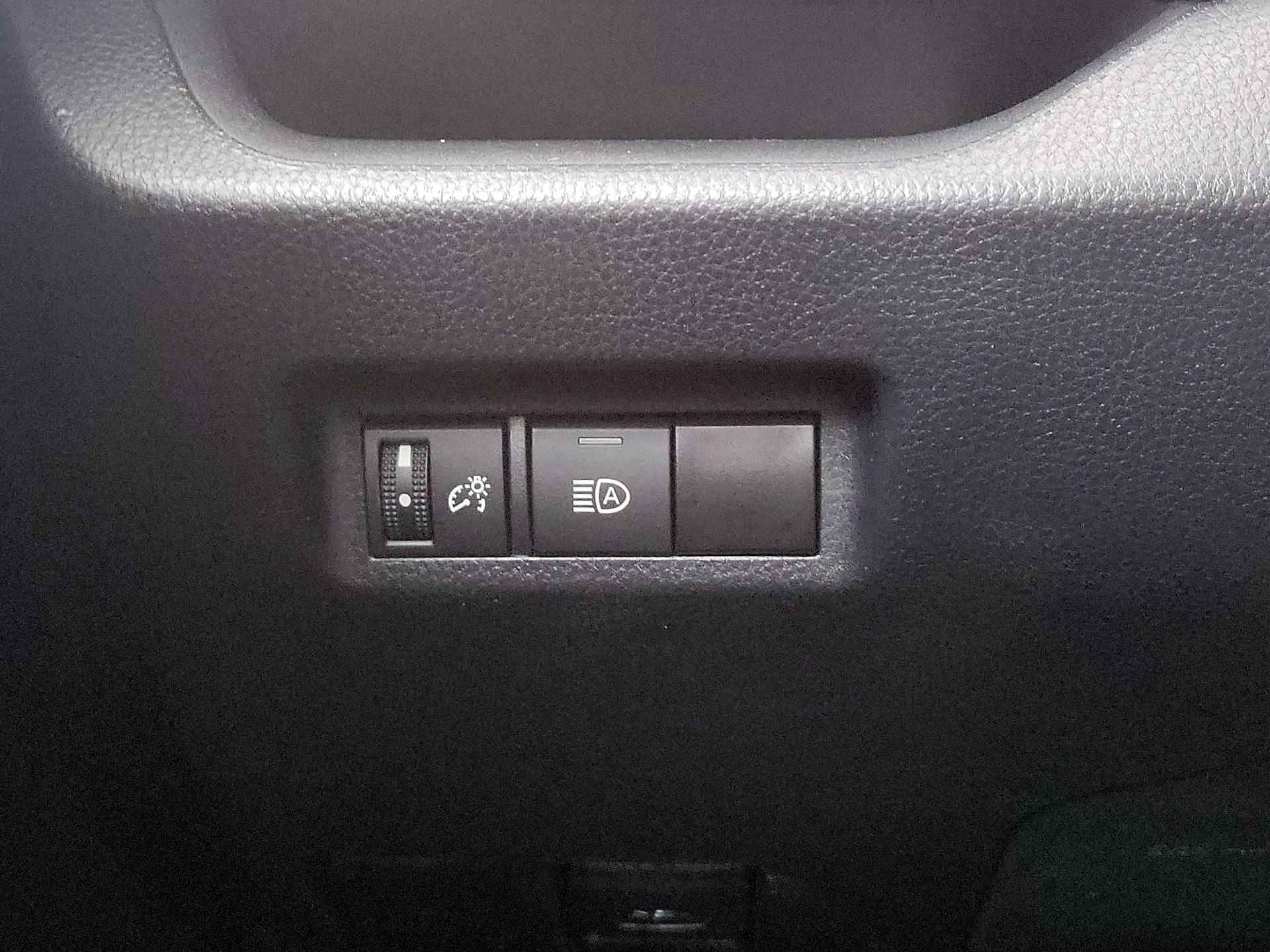 Thumbnail: 2023 Toyota RAV4 - 13