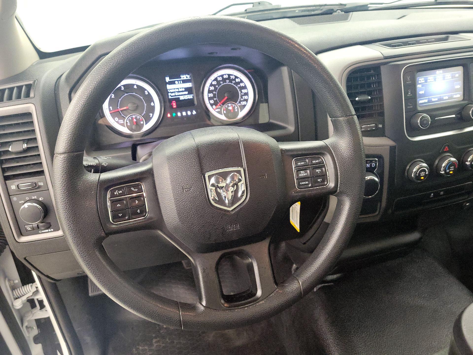Thumbnail: 2023 RAM 1500 Classic - 10