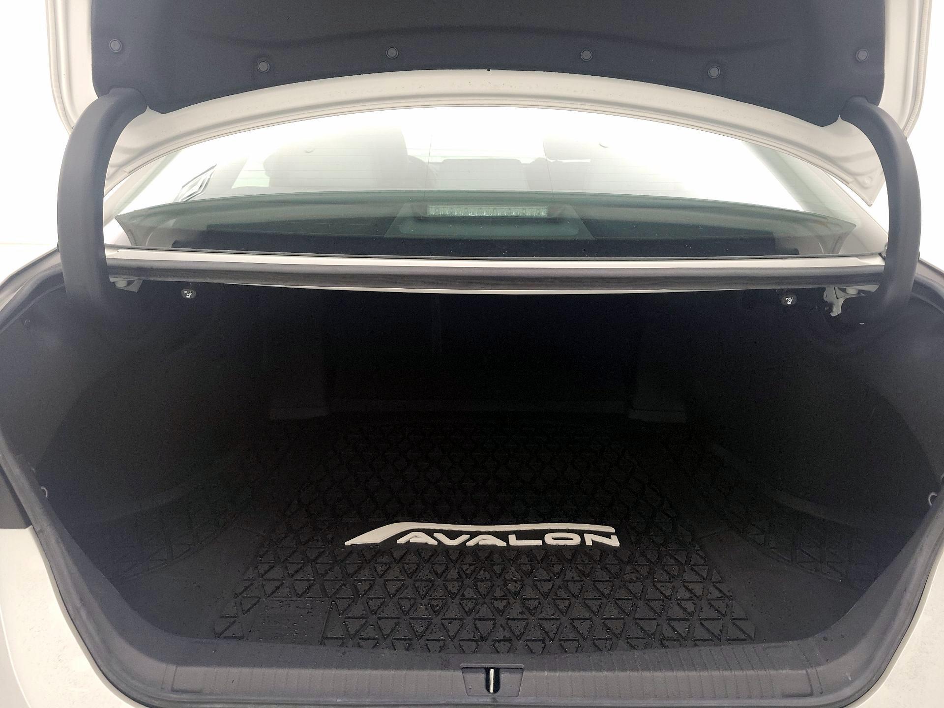 Thumbnail: 2020 Toyota Avalon - 20
