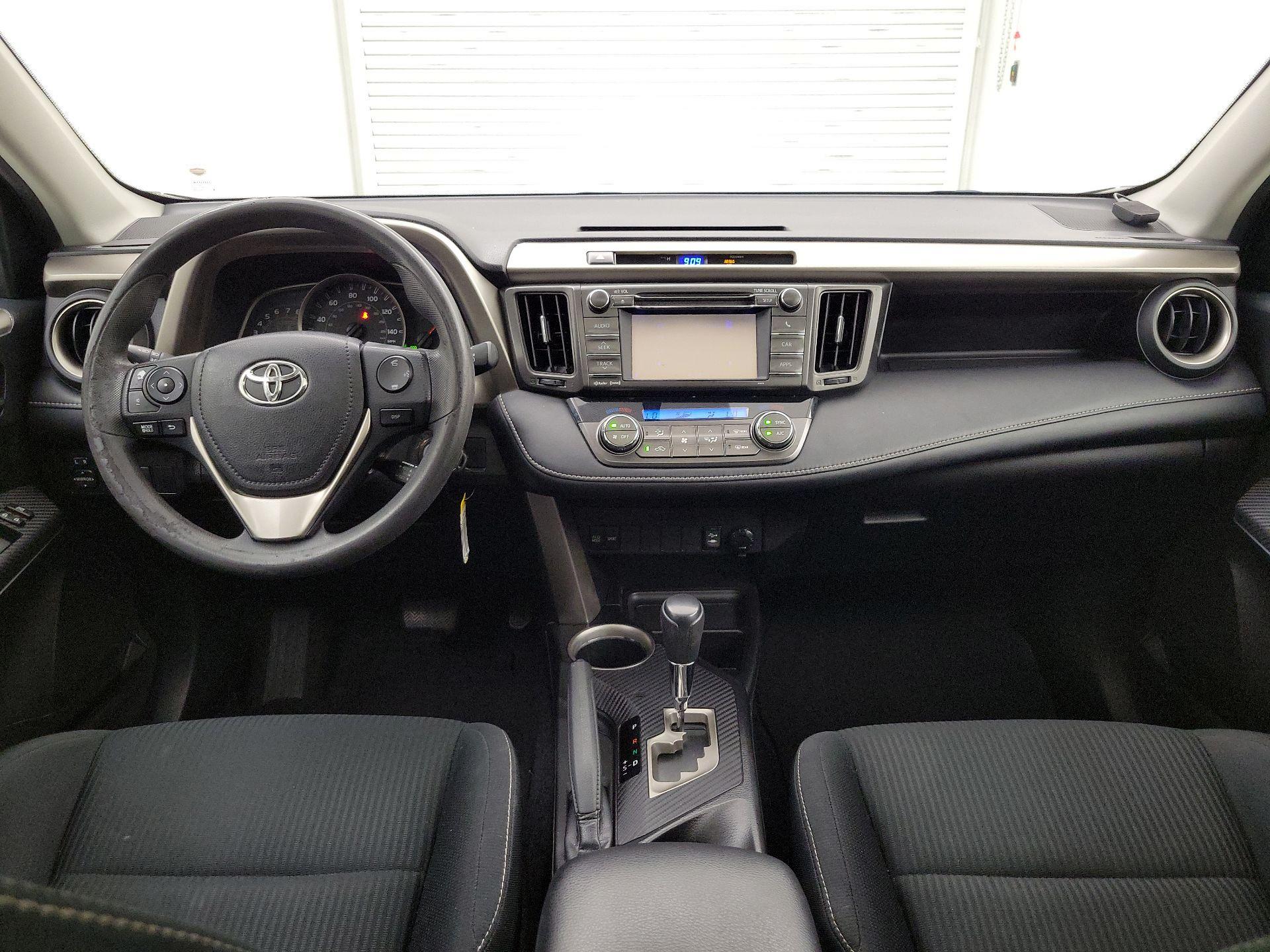 Thumbnail: 2014 Toyota RAV4 - 9