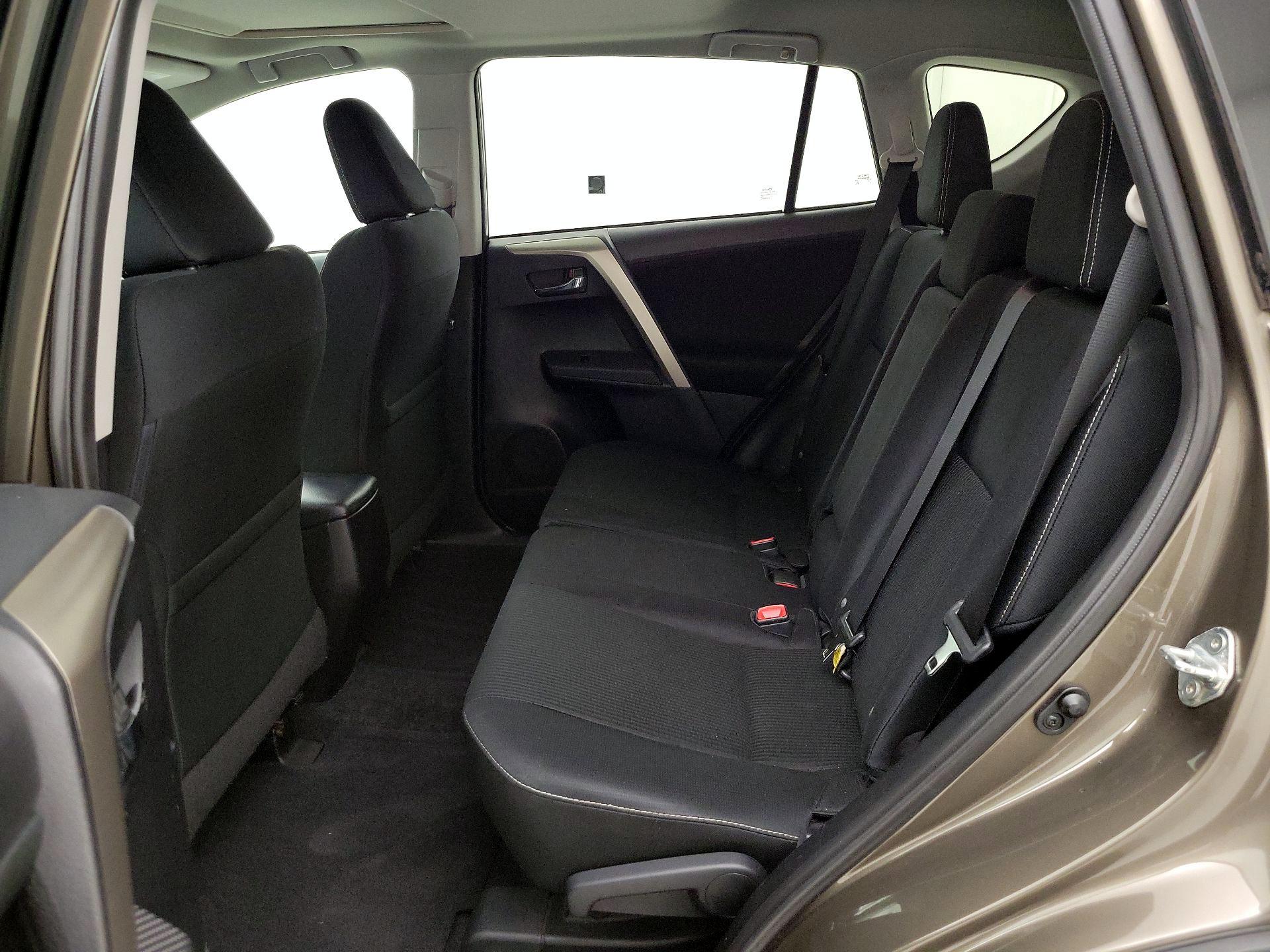 Thumbnail: 2014 Toyota RAV4 - 20