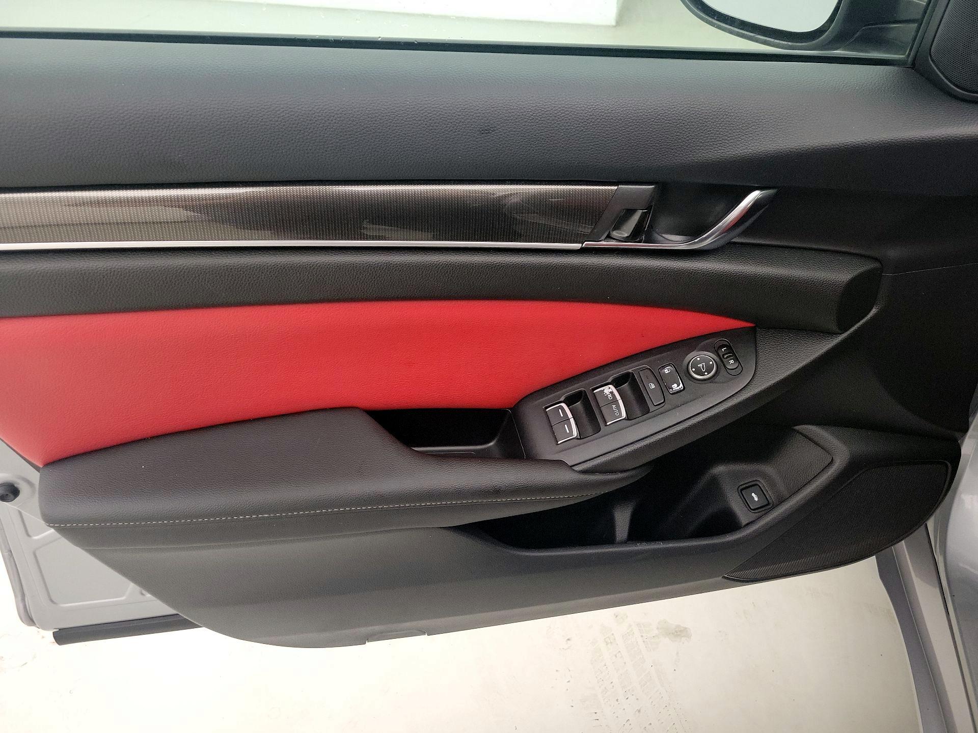 Thumbnail: 2019 Honda Accord - 12