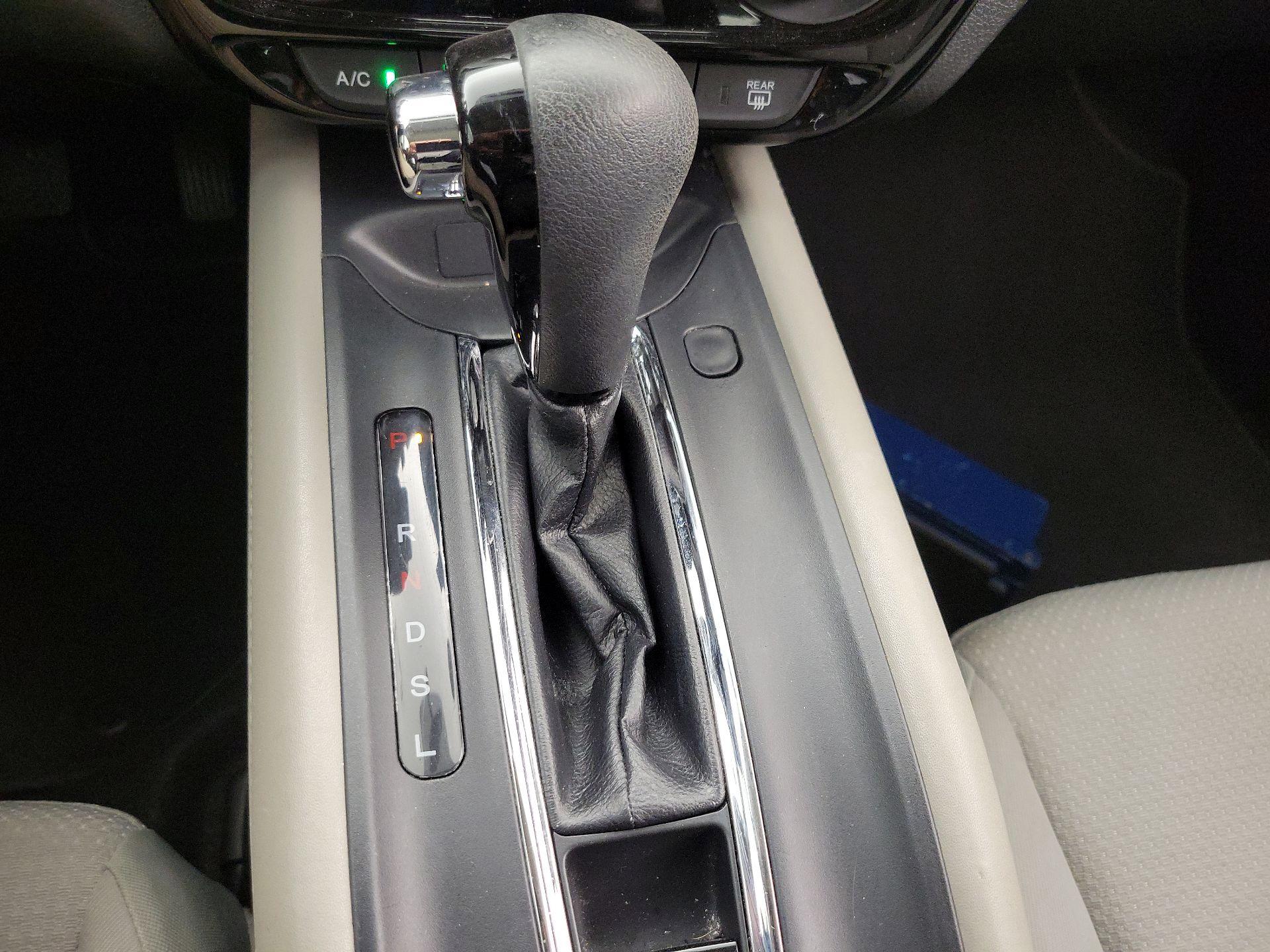 Thumbnail: 2019 Honda HR-V - 17