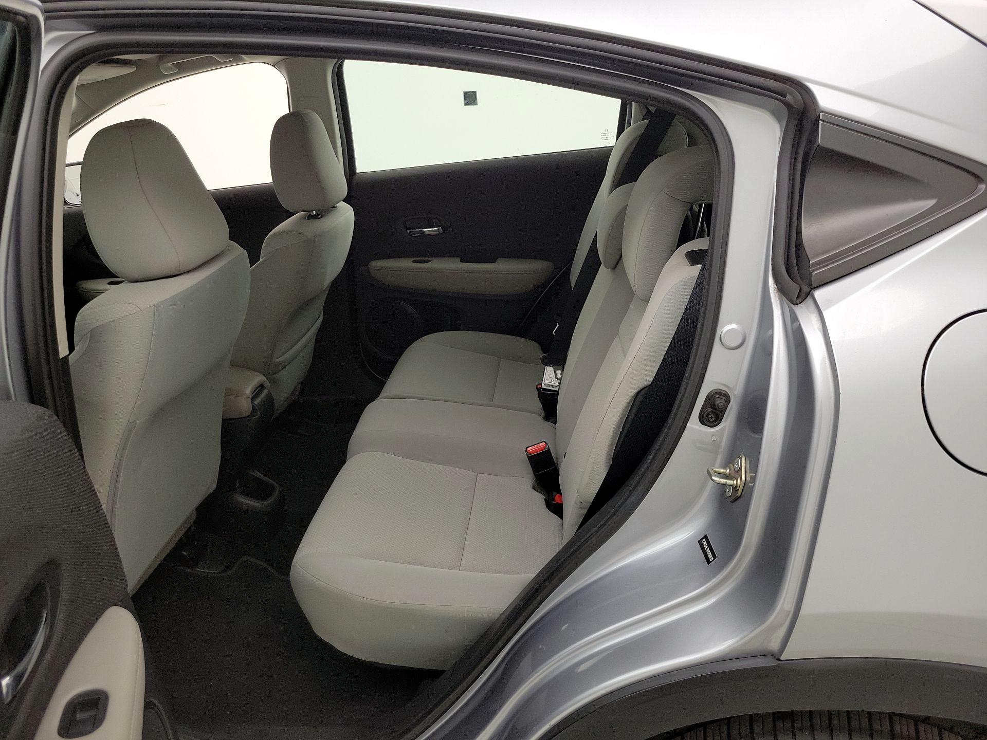Thumbnail: 2019 Honda HR-V - 19