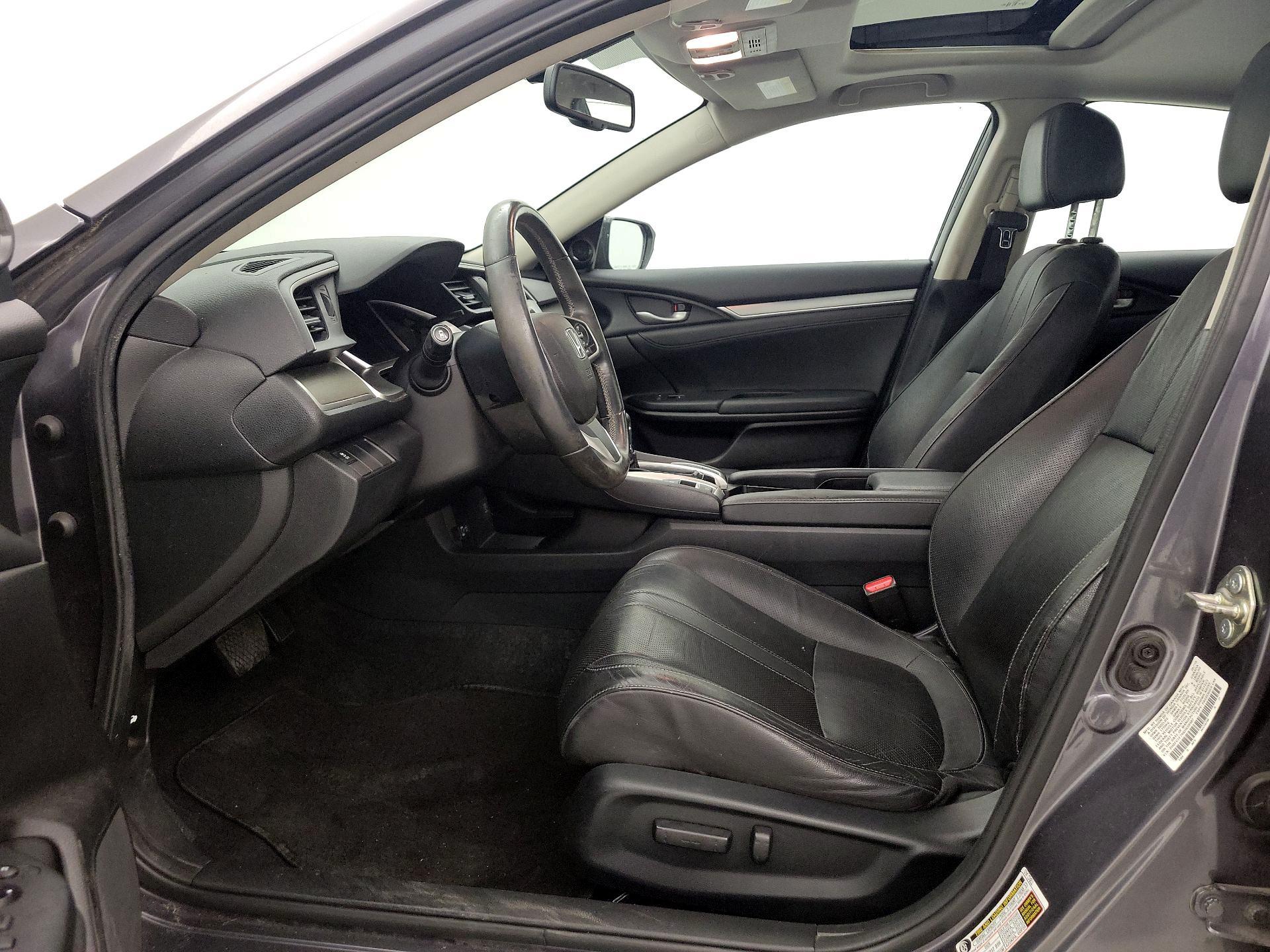 Thumbnail: 2016 Honda Civic - 11