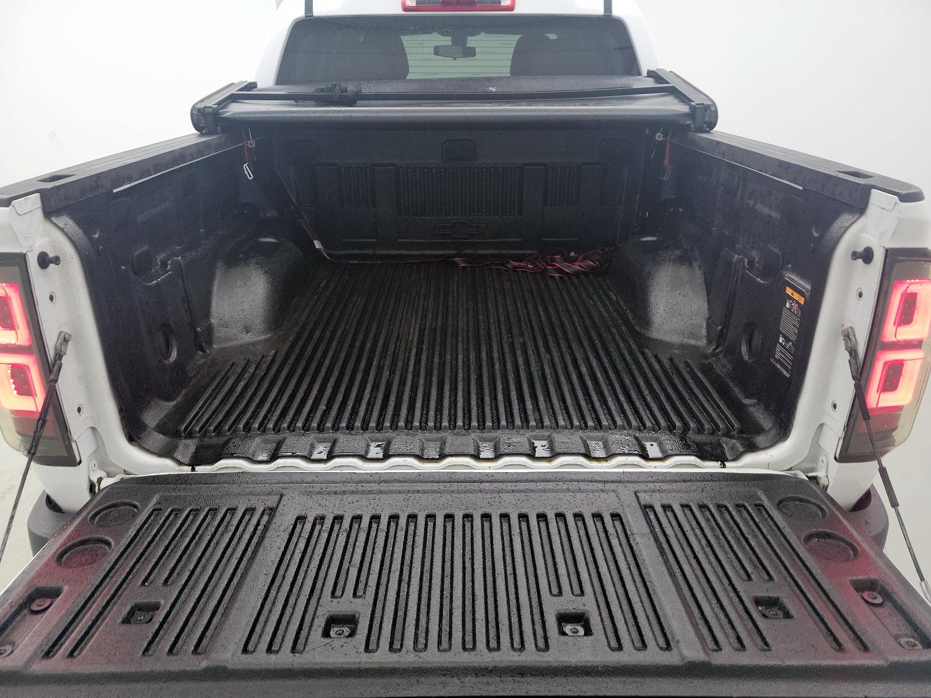 Thumbnail: 2017 Chevrolet Colorado - 20