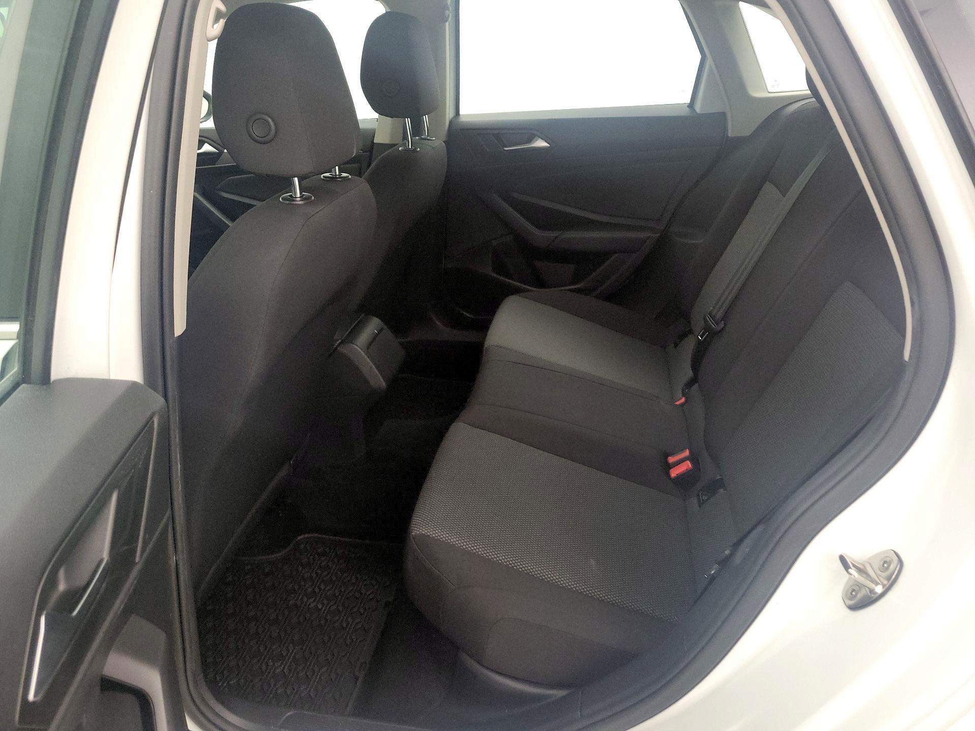 Thumbnail: 2019 Volkswagen Jetta - 19