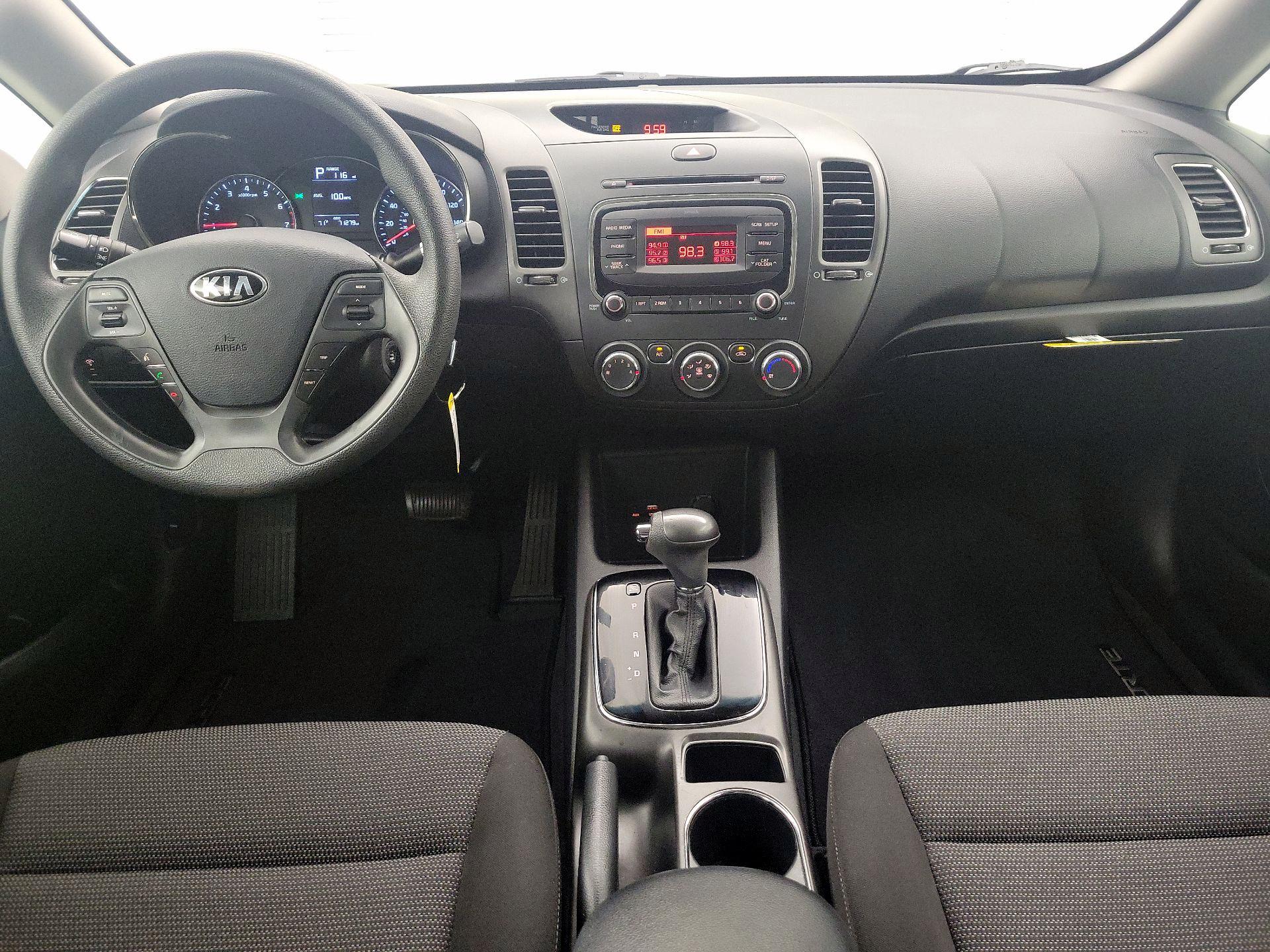 Thumbnail: 2017 Kia Forte - 9