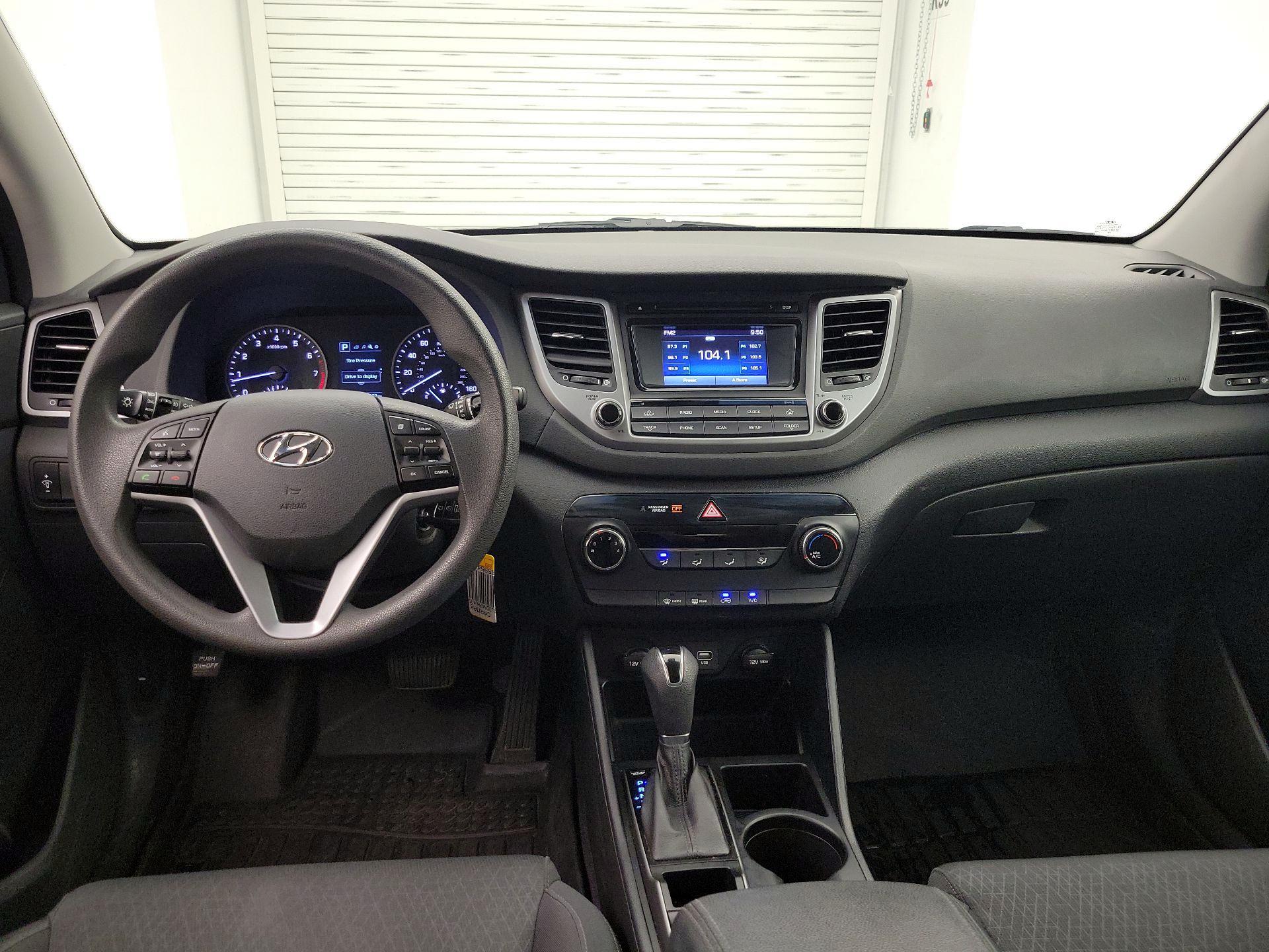 Thumbnail: 2017 Hyundai Tucson - 9