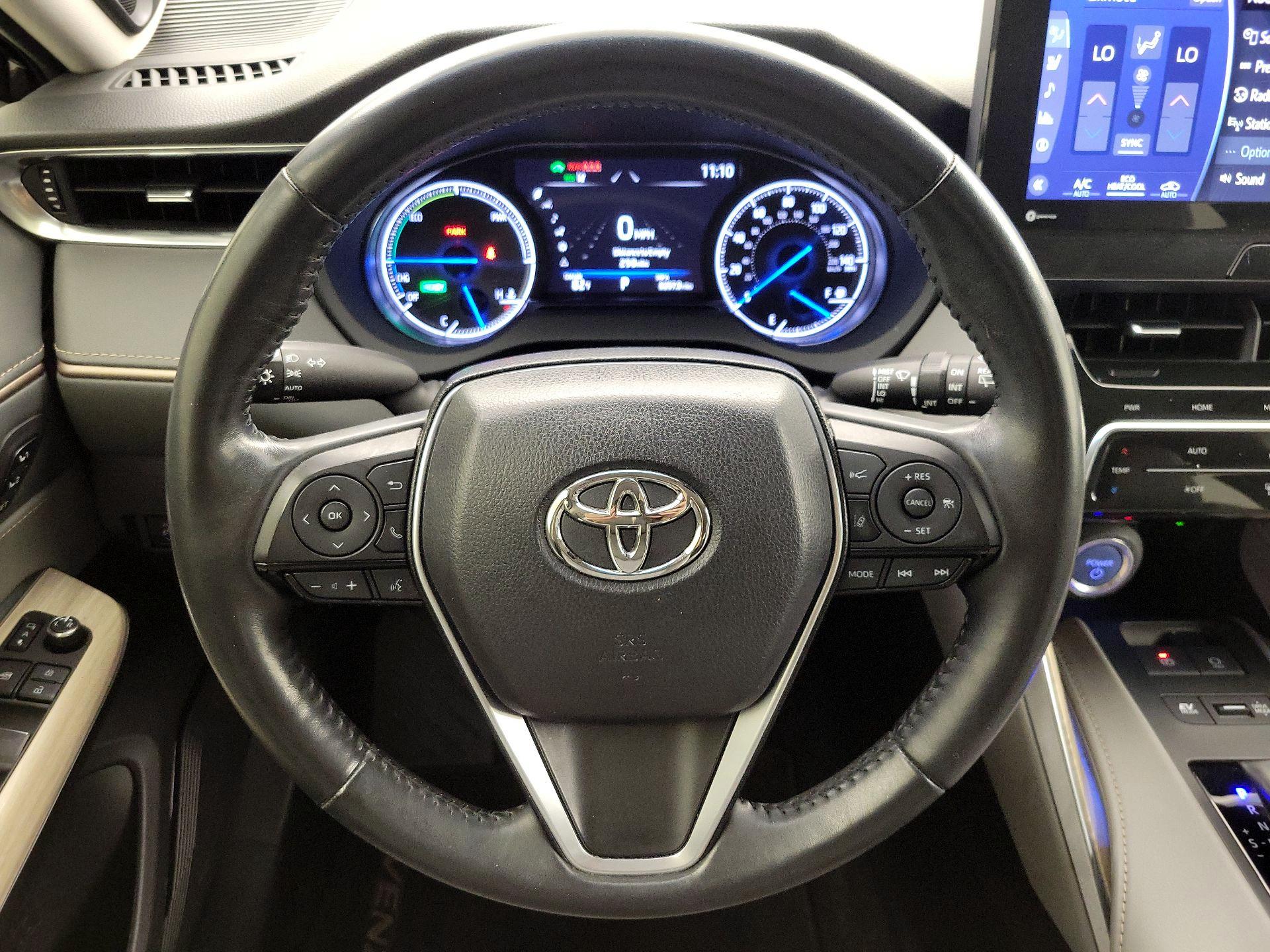 Thumbnail: 2021 Toyota Venza - 10
