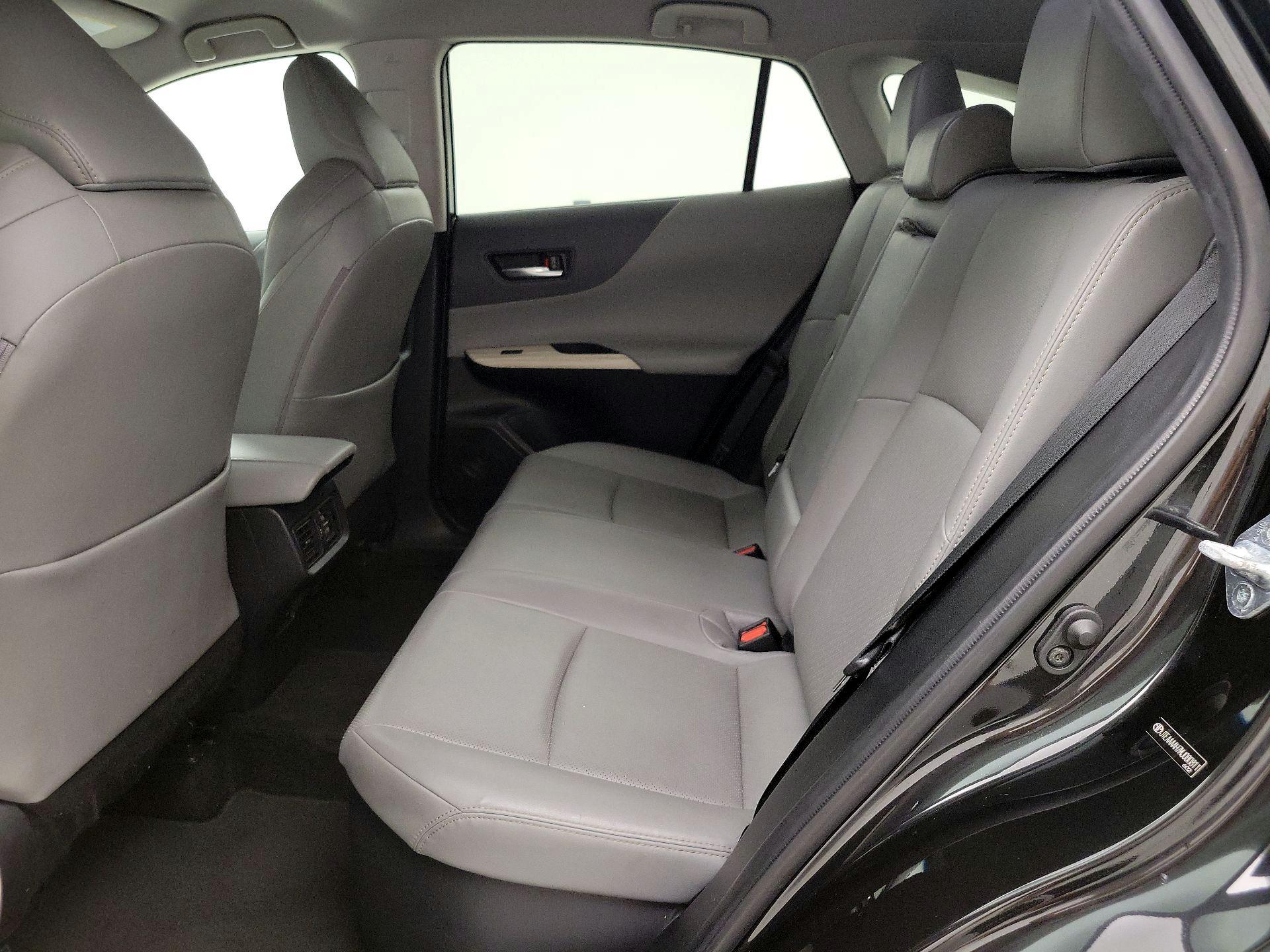 Thumbnail: 2021 Toyota Venza - 19