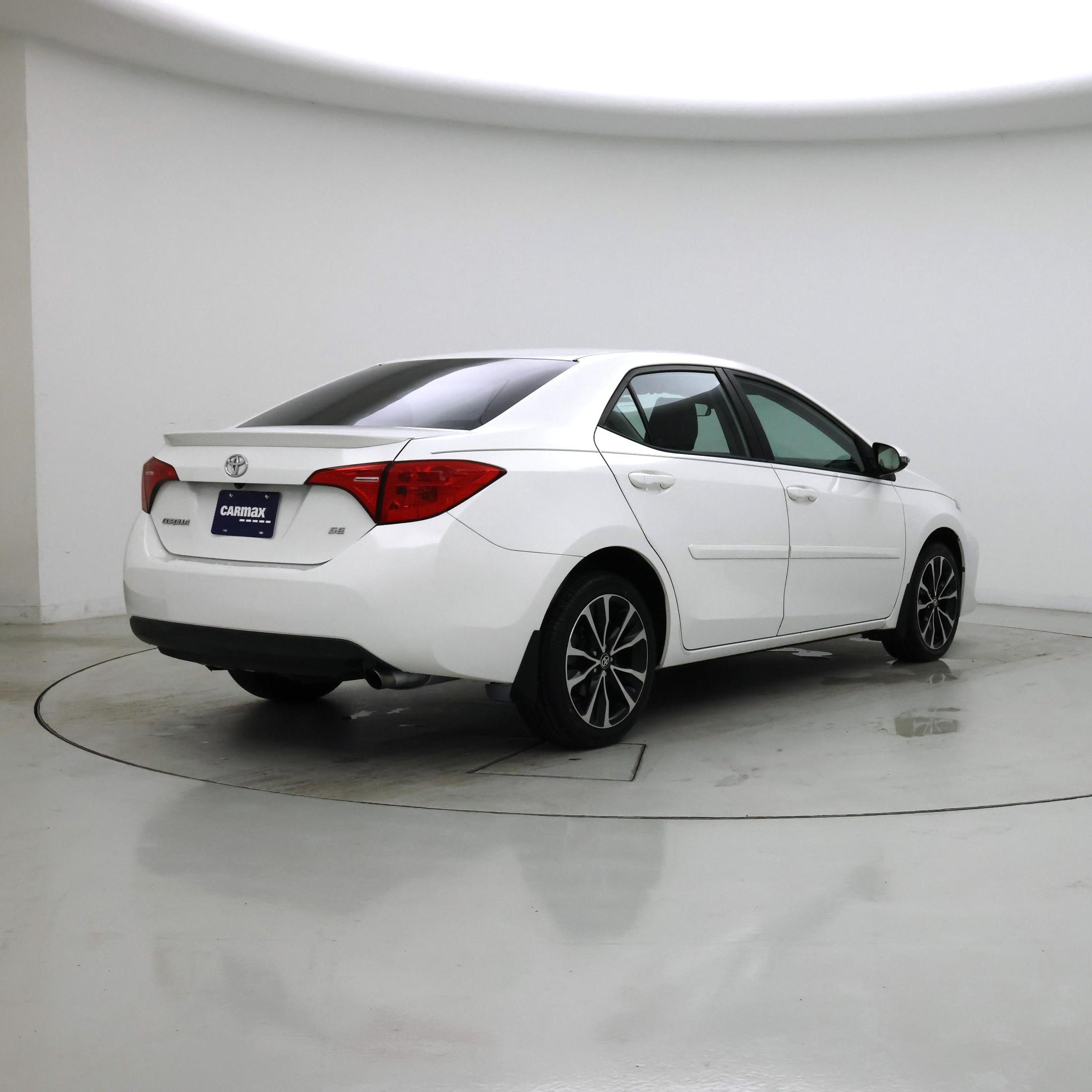 Thumbnail: 2018 Toyota Corolla - 8