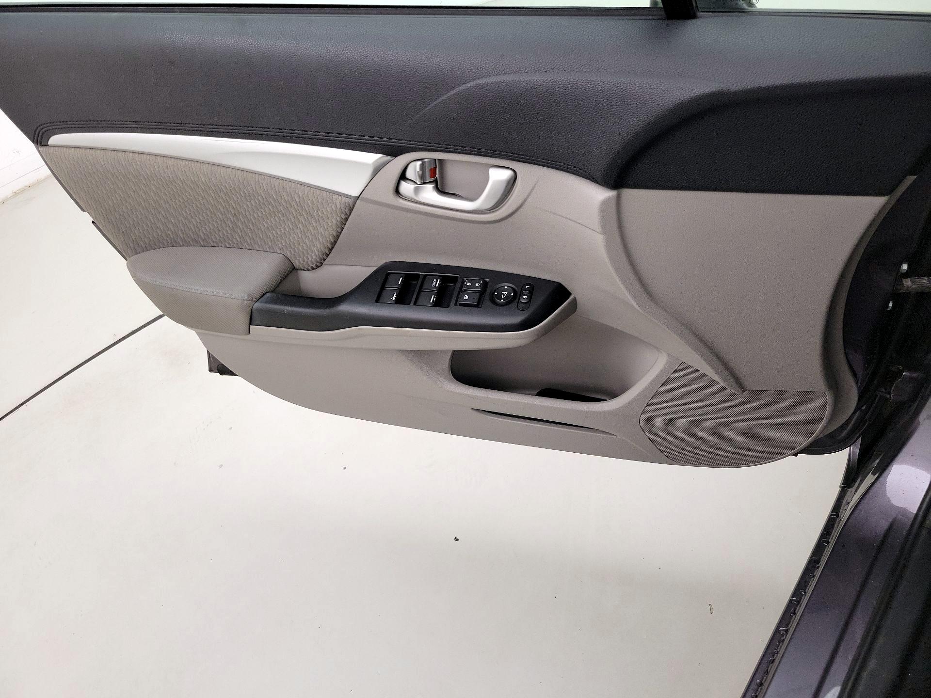 Thumbnail: 2015 Honda Civic - 12