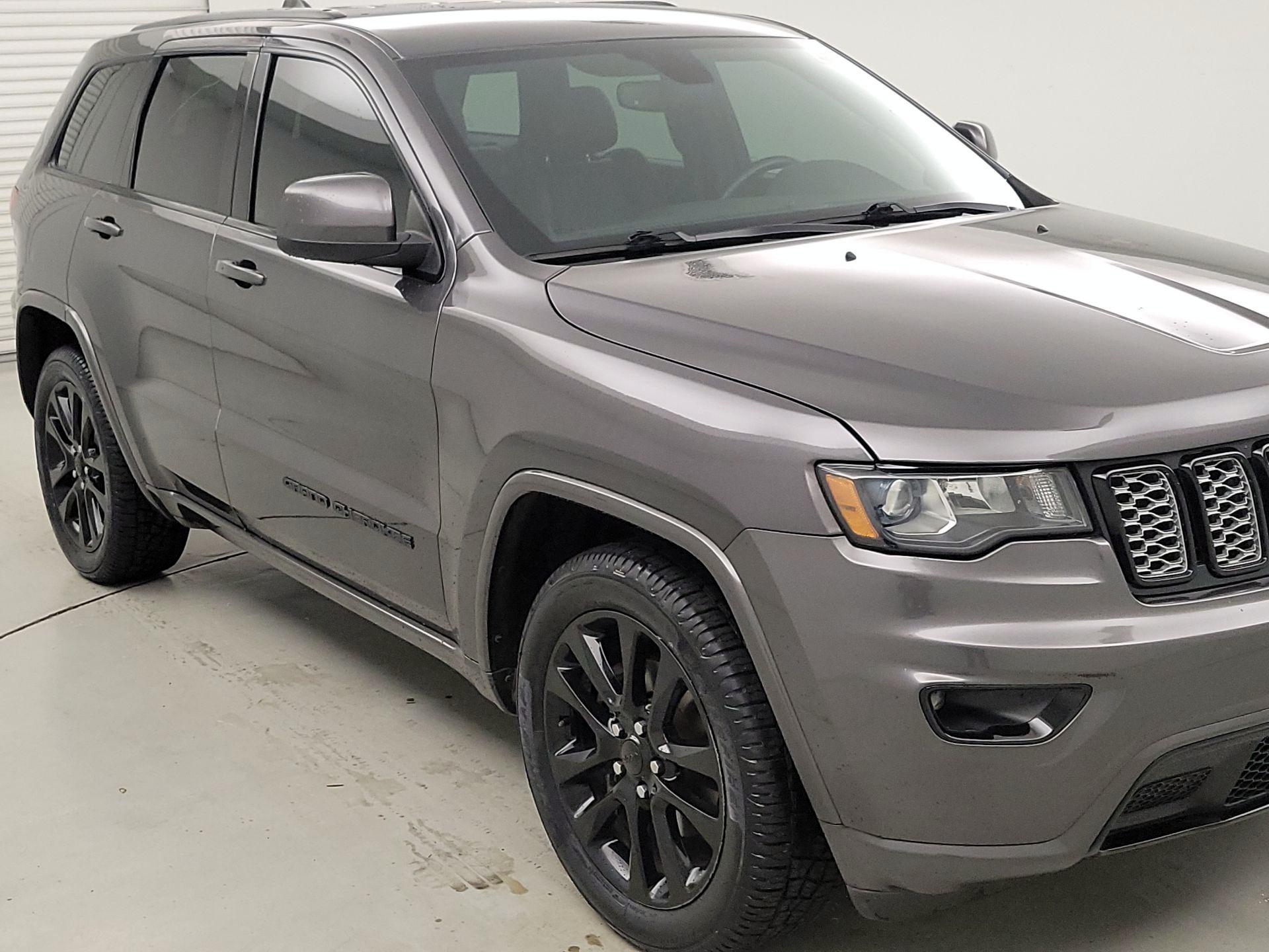 Thumbnail: 2019 Jeep Grand Cherokee - 1