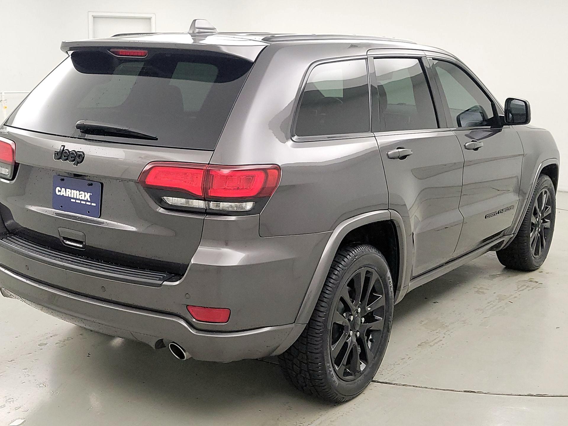 Thumbnail: 2019 Jeep Grand Cherokee - 5