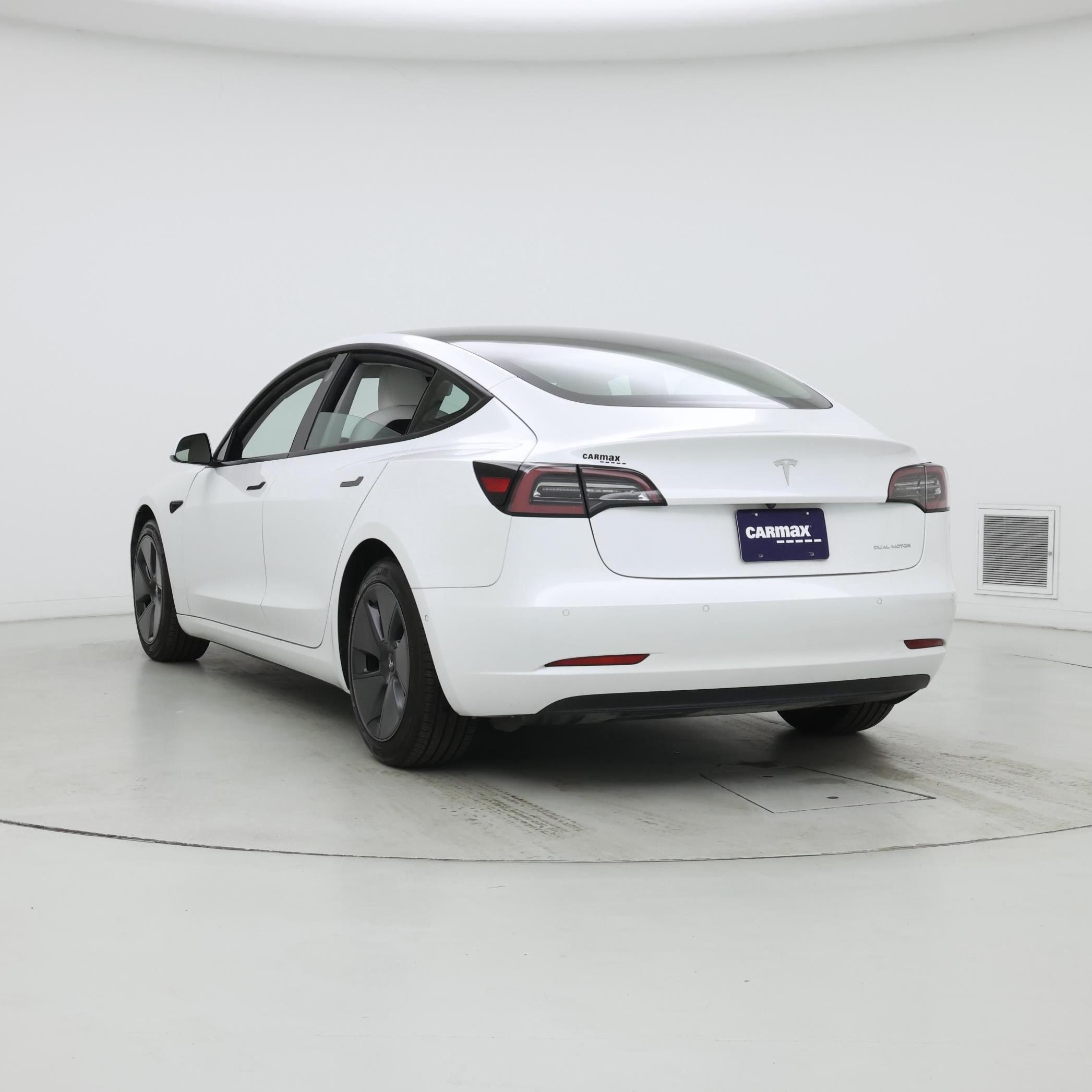 Thumbnail: 2021 Tesla Model 3 - 2
