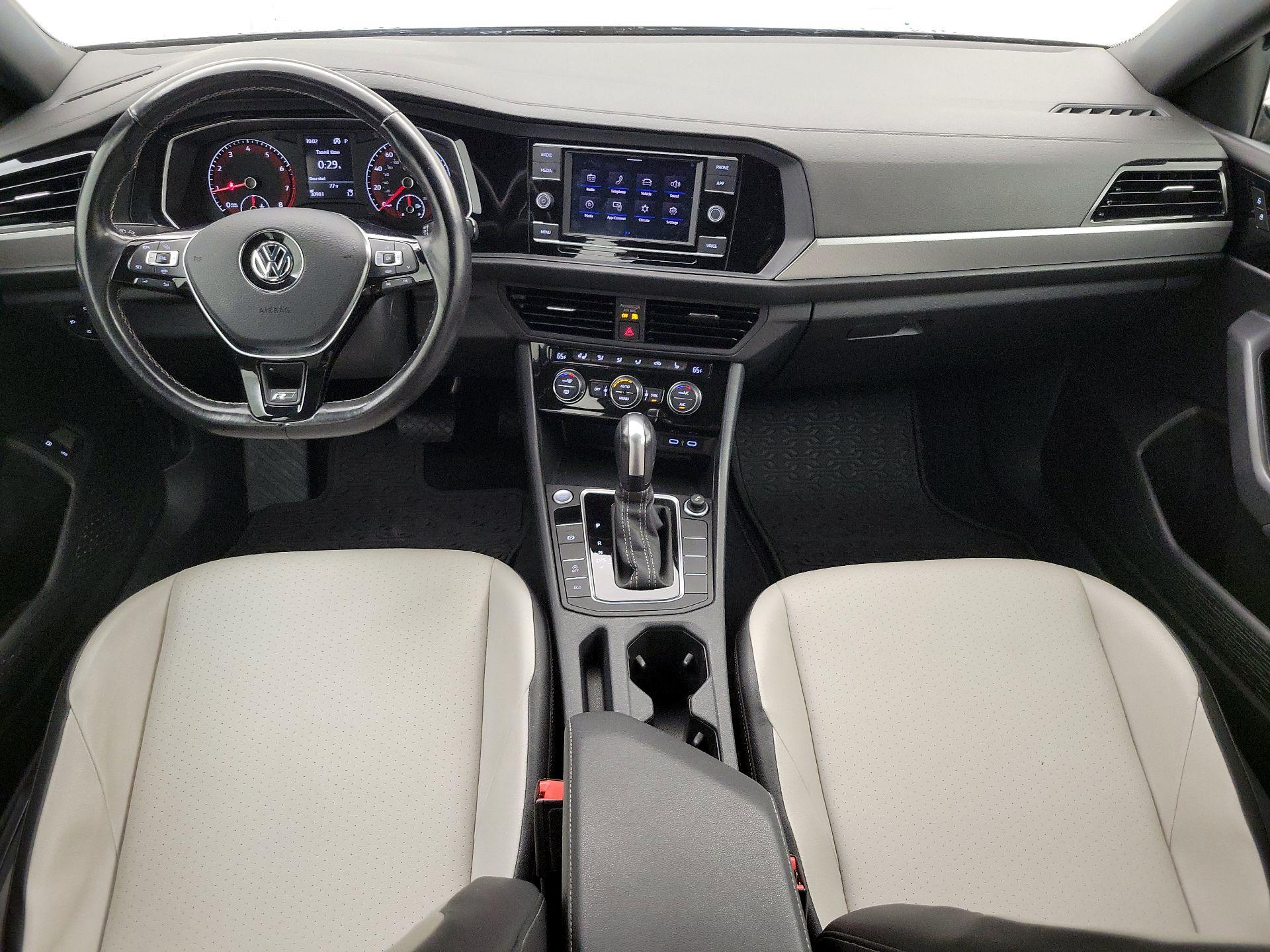 Thumbnail: 2020 Volkswagen Jetta - 9