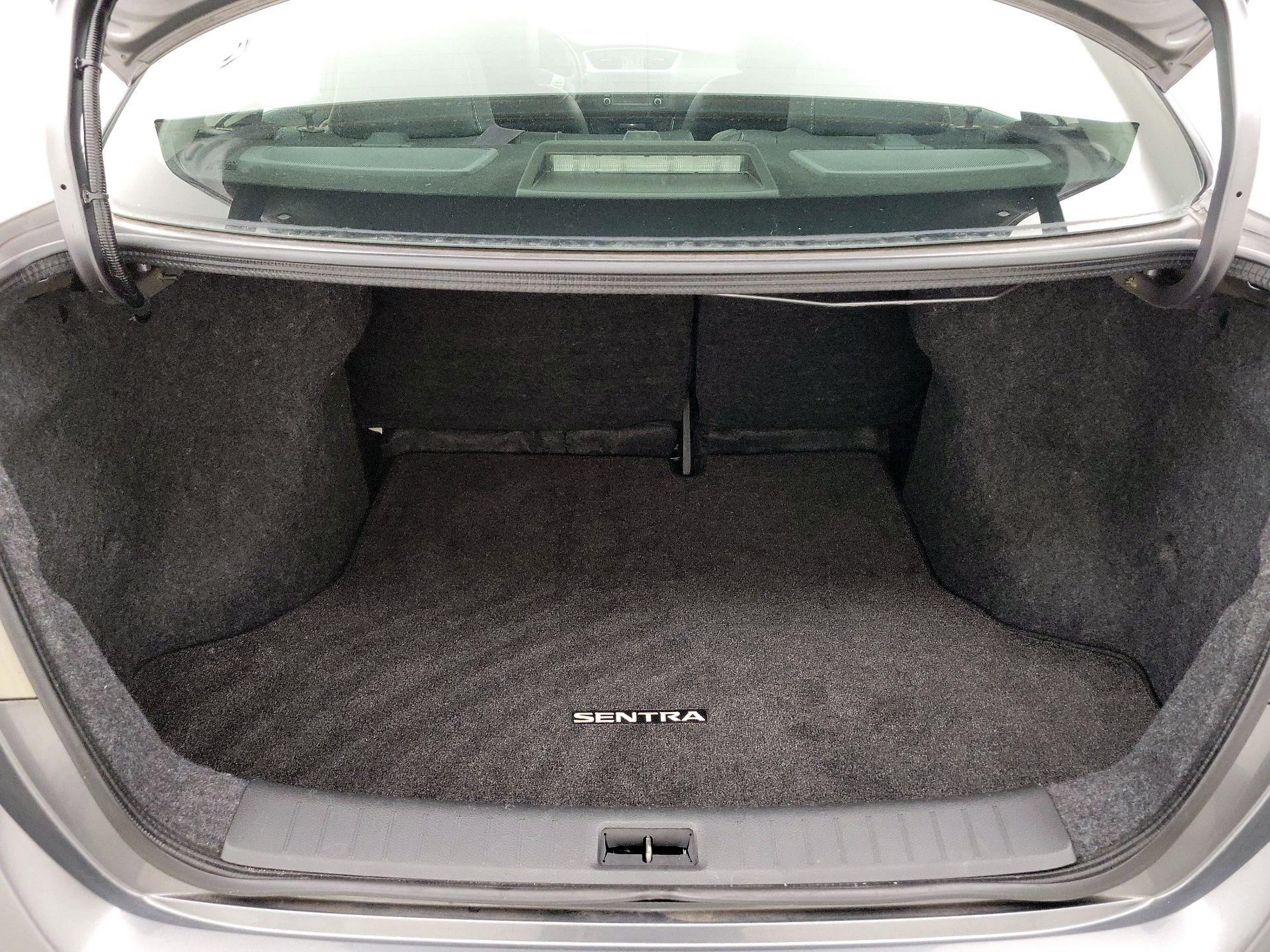Thumbnail: 2015 Nissan Sentra - 20