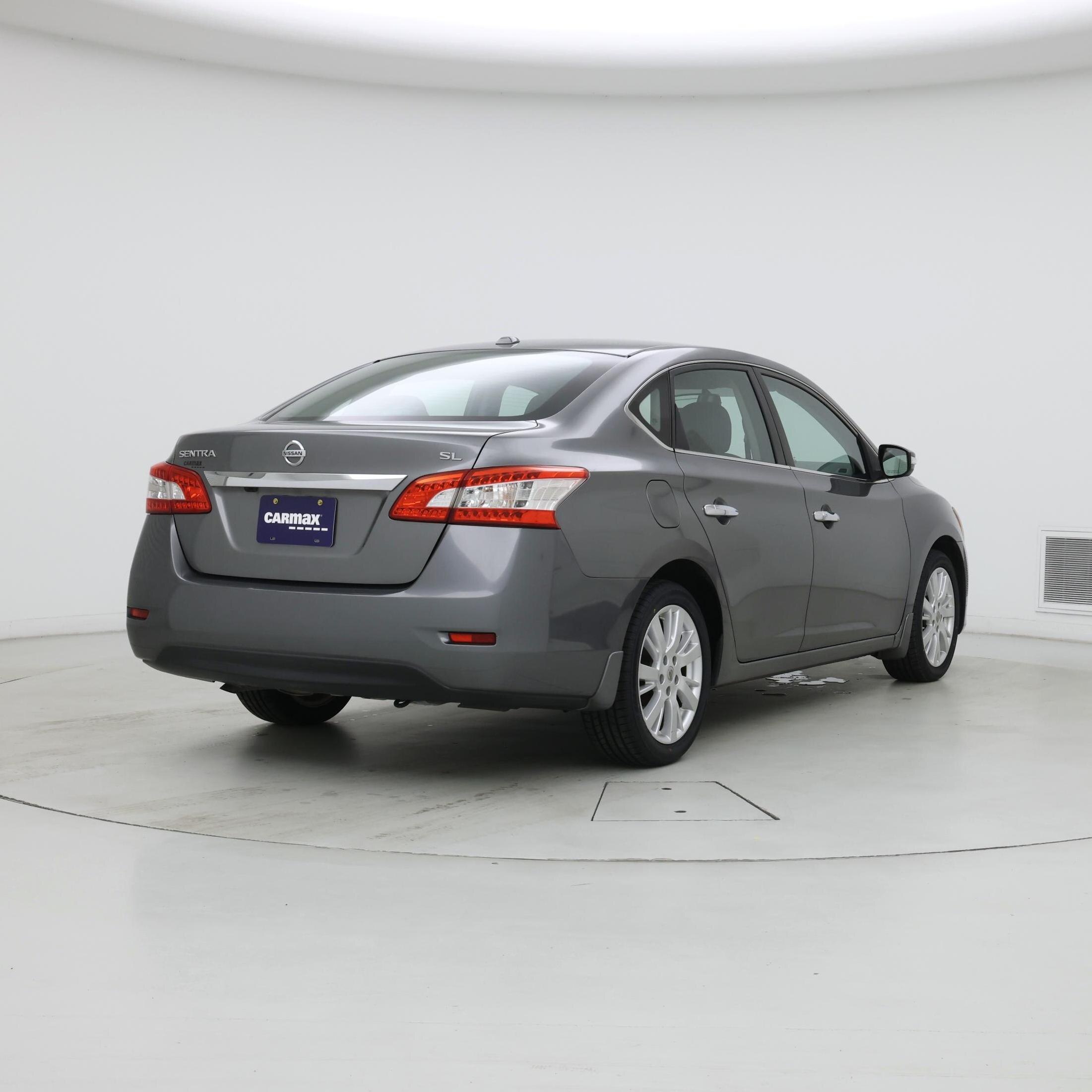 Thumbnail: 2015 Nissan Sentra - 8