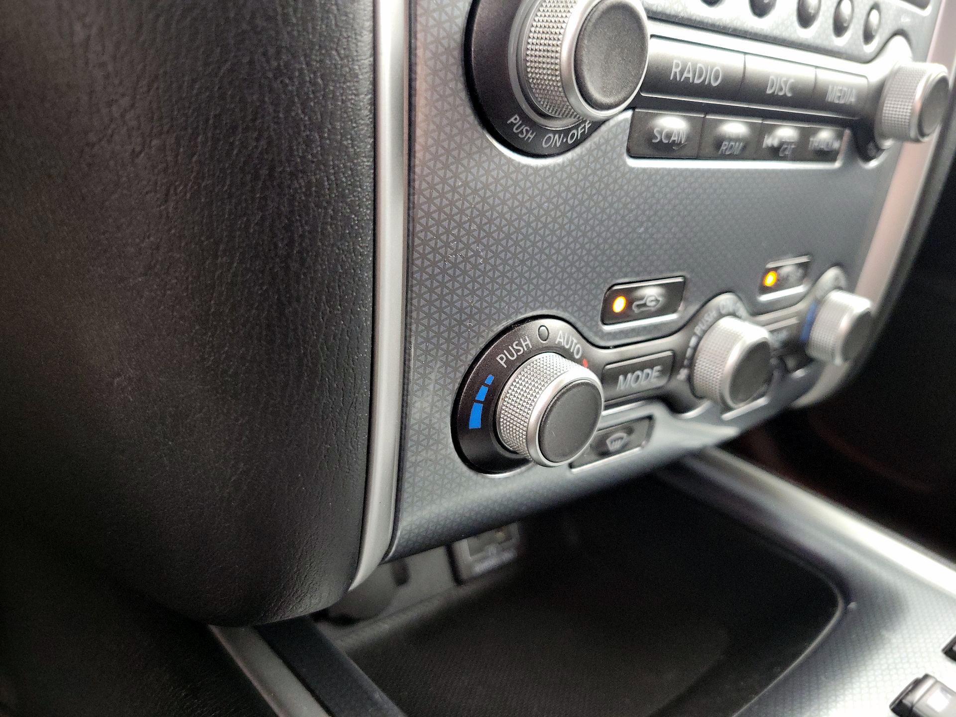 Thumbnail: 2019 Nissan Pathfinder - 17