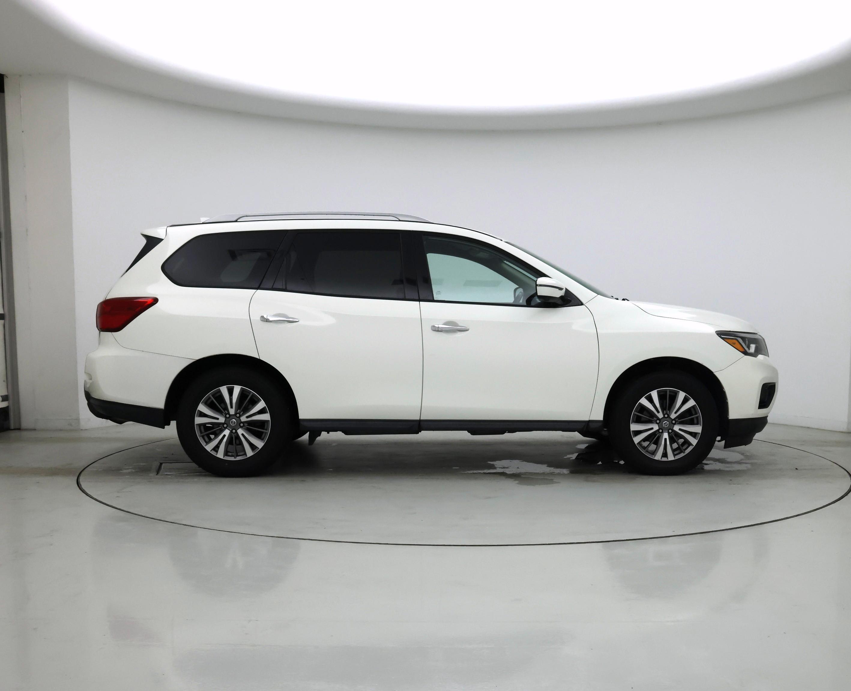 Thumbnail: 2019 Nissan Pathfinder - 7