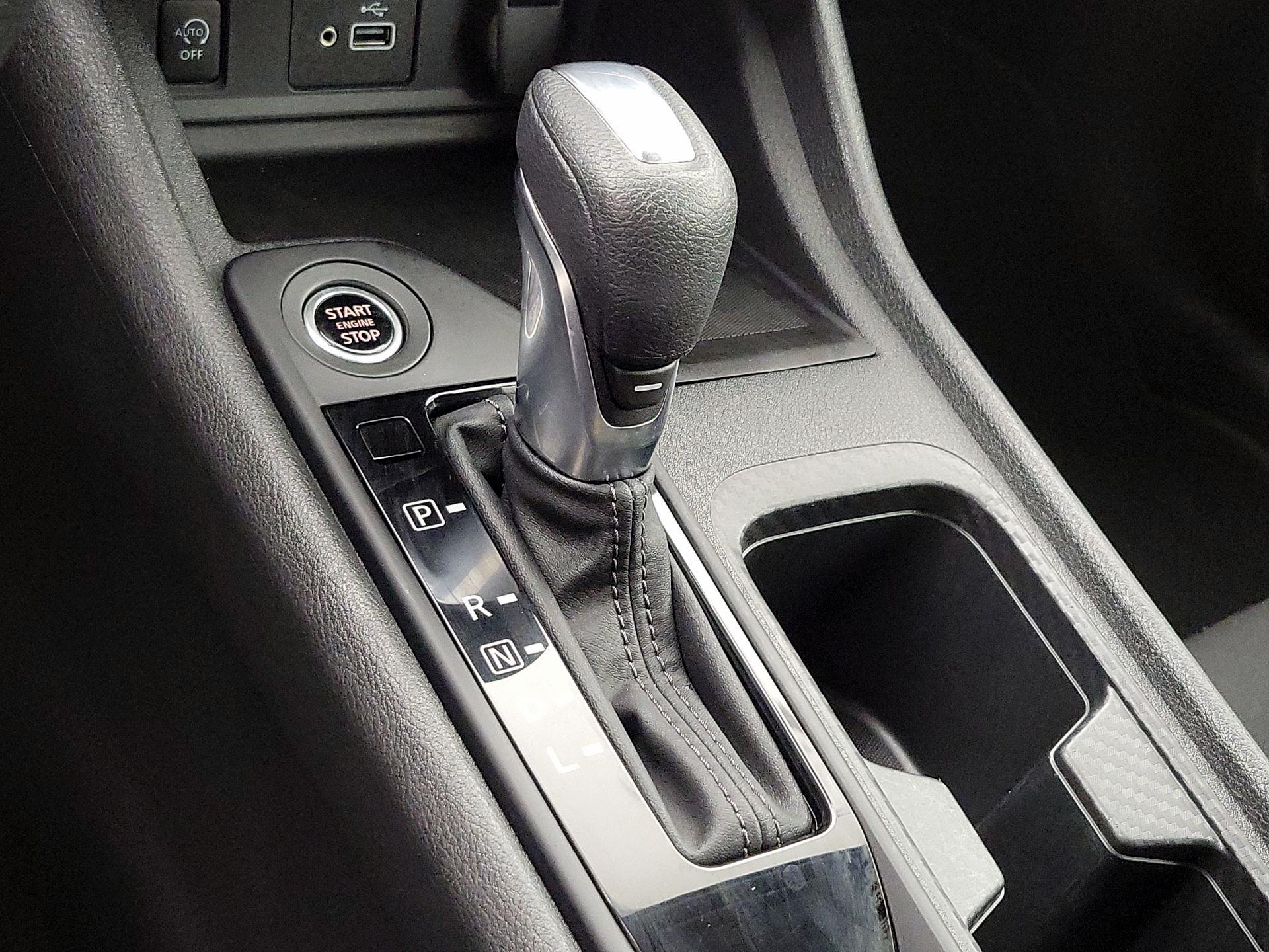 Thumbnail: 2024 Nissan Sentra - 17