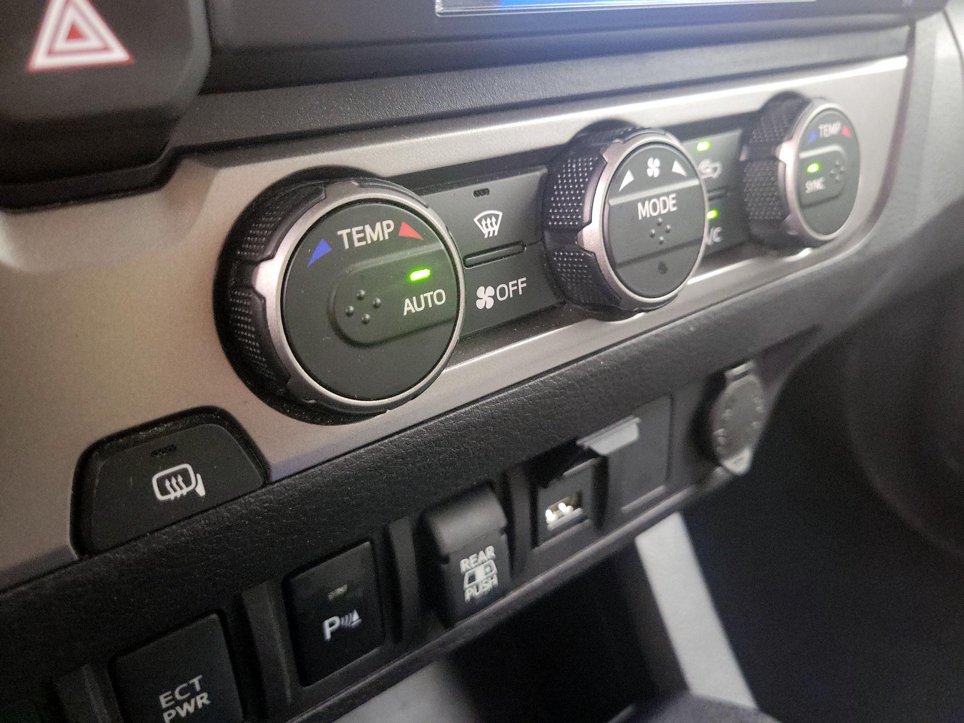 Thumbnail: 2021 Toyota Tacoma - 17