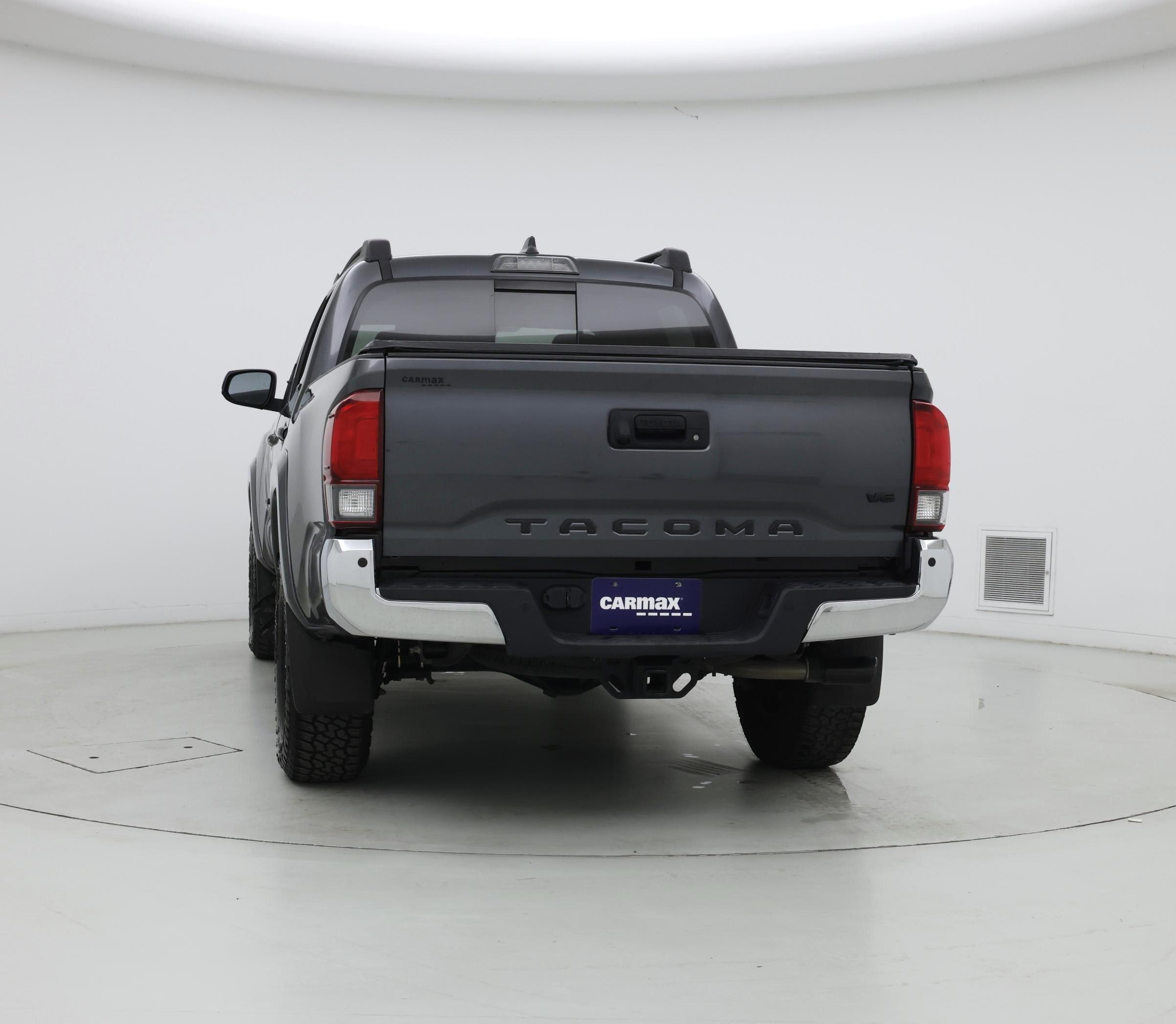 Thumbnail: 2021 Toyota Tacoma - 6