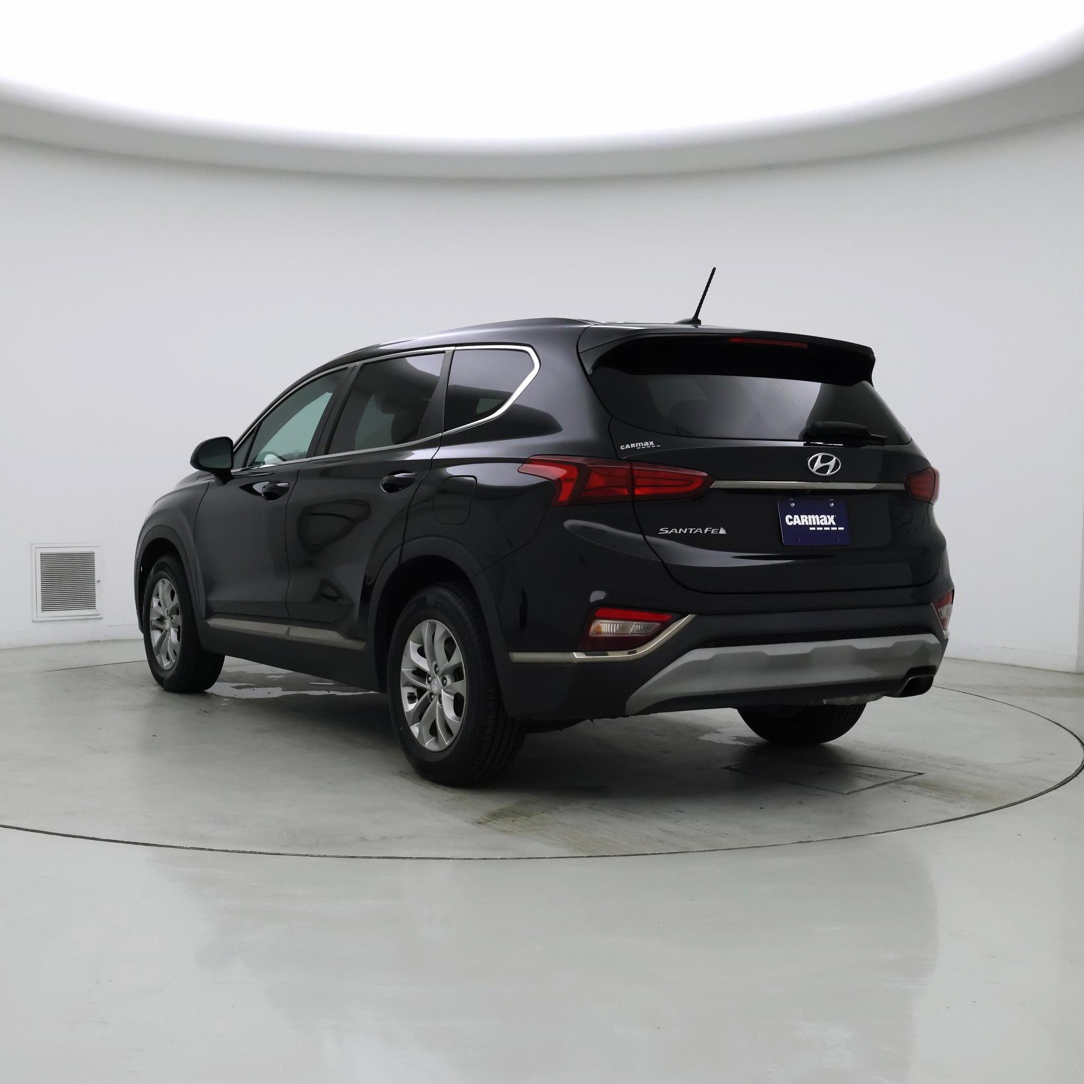 Thumbnail: 2019 Hyundai Santa Fe - 2