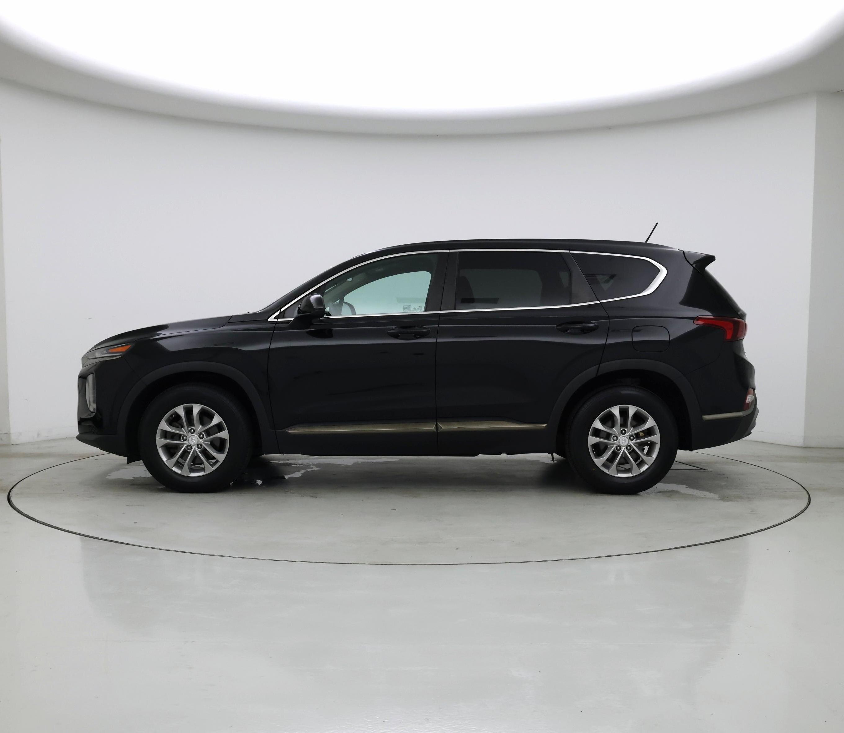 Thumbnail: 2019 Hyundai Santa Fe - 3