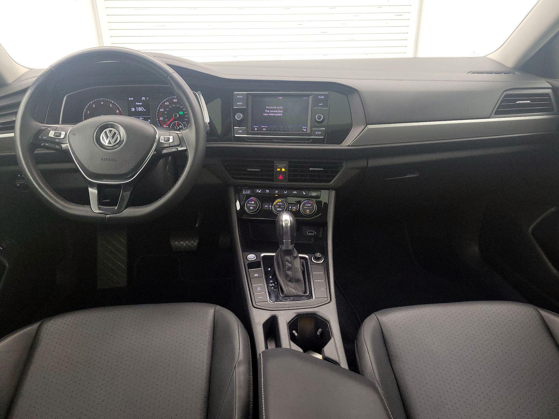 Thumbnail: 2019 Volkswagen Jetta - 9