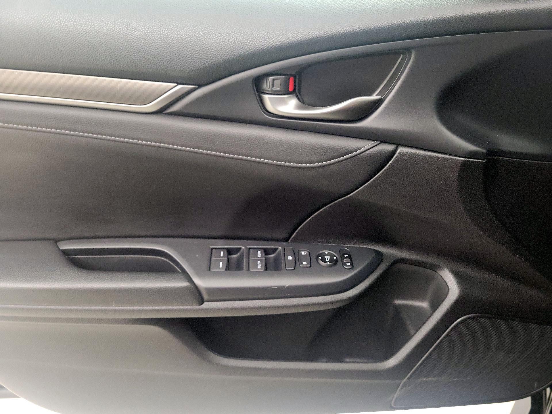 Thumbnail: 2018 Honda Civic - 12