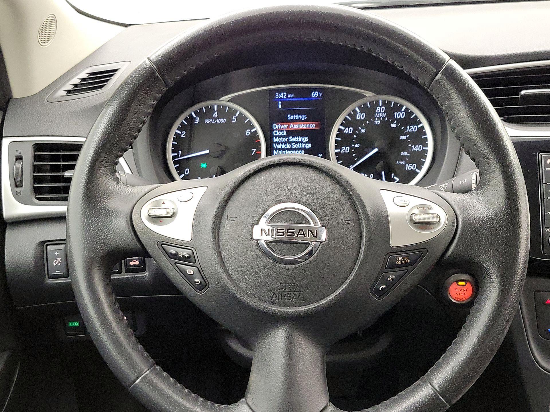 Thumbnail: 2019 Nissan Sentra - 10