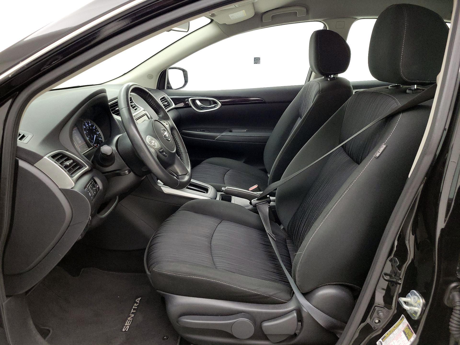 Thumbnail: 2019 Nissan Sentra - 11