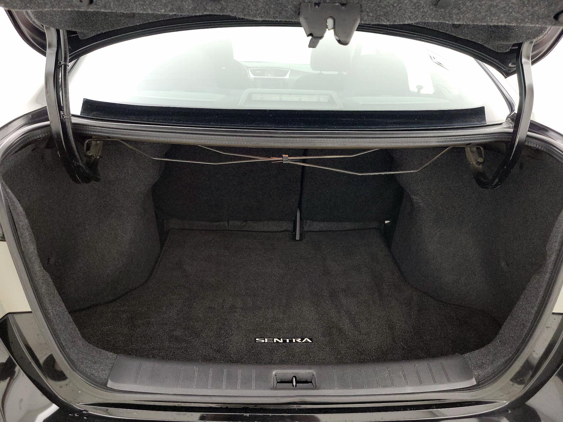 Thumbnail: 2019 Nissan Sentra - 20