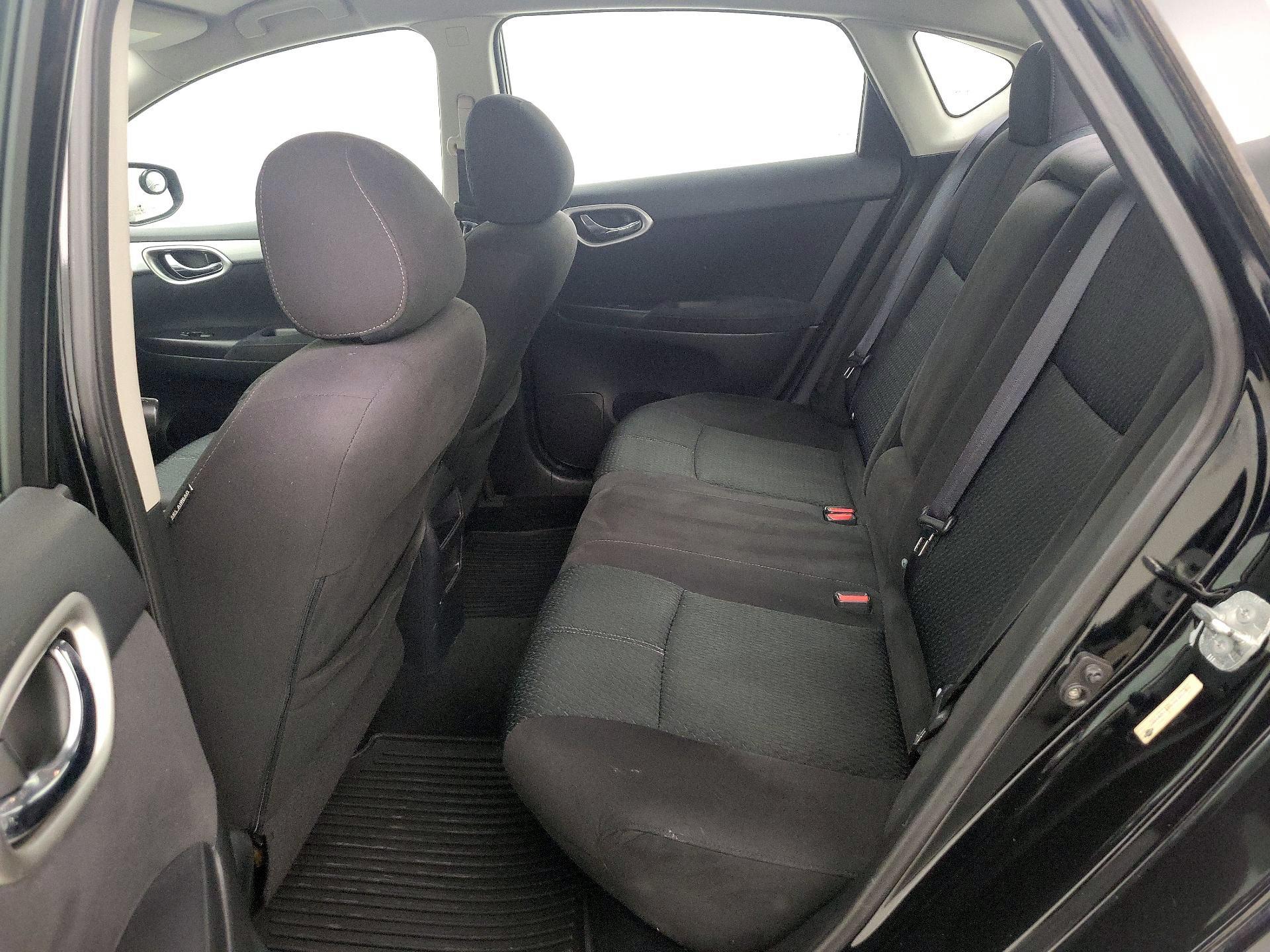 Thumbnail: 2013 Nissan Sentra - 18