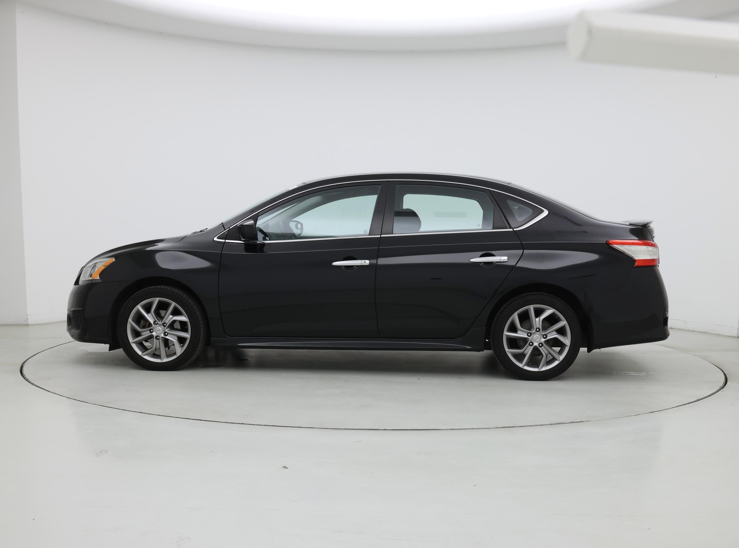 Thumbnail: 2013 Nissan Sentra - 3