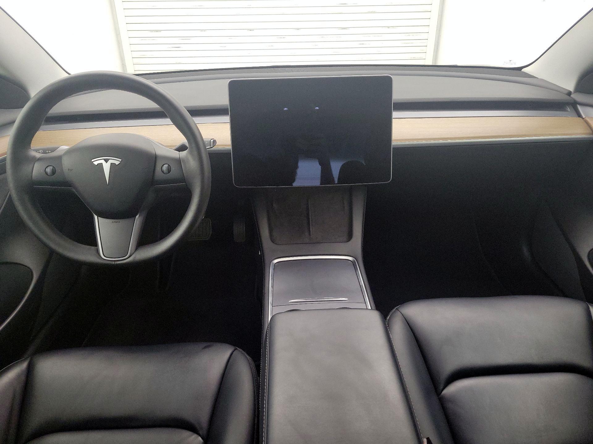 Thumbnail: 2021 Tesla Model 3 - 9