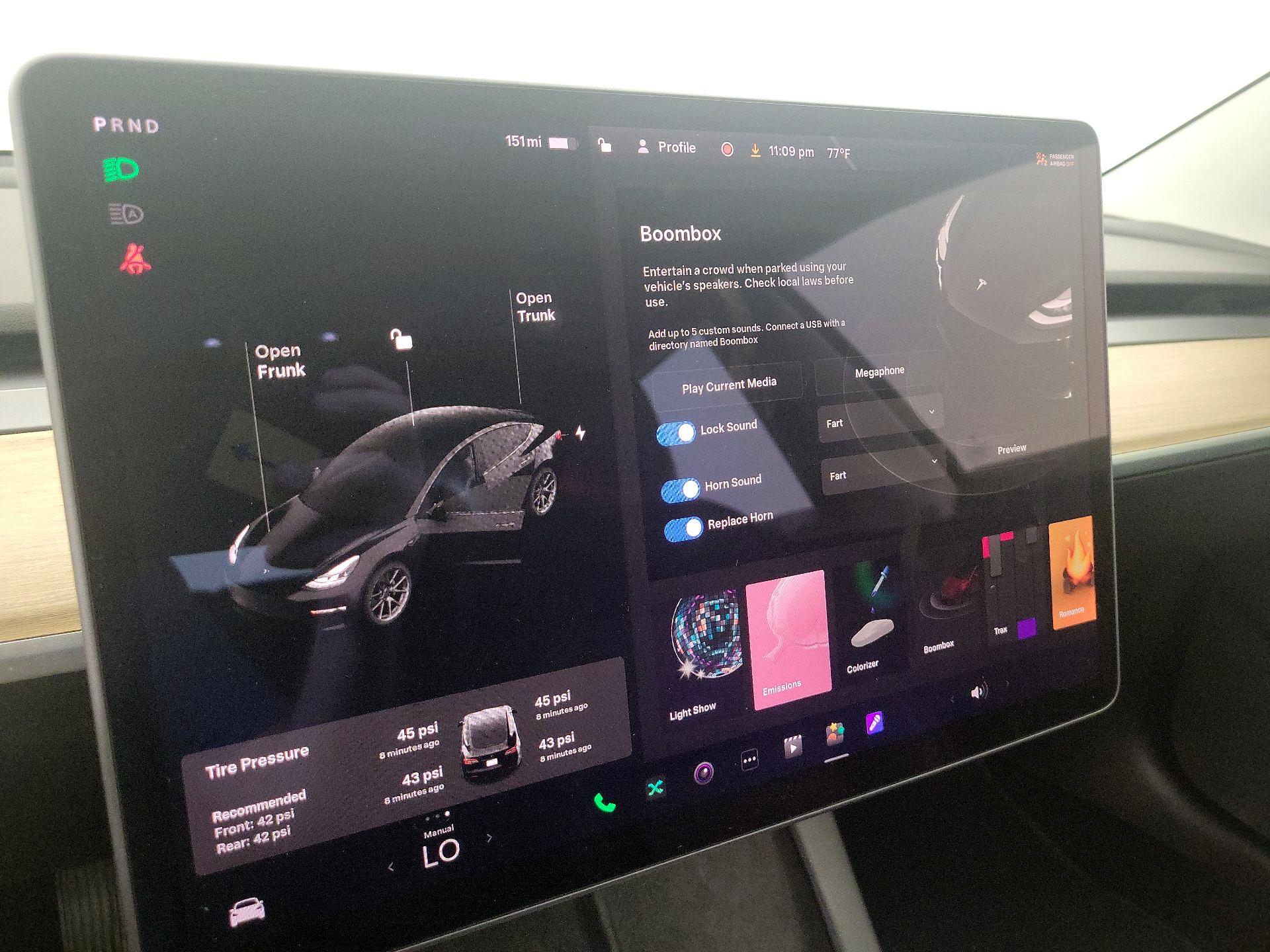Thumbnail: 2021 Tesla Model 3 - 14