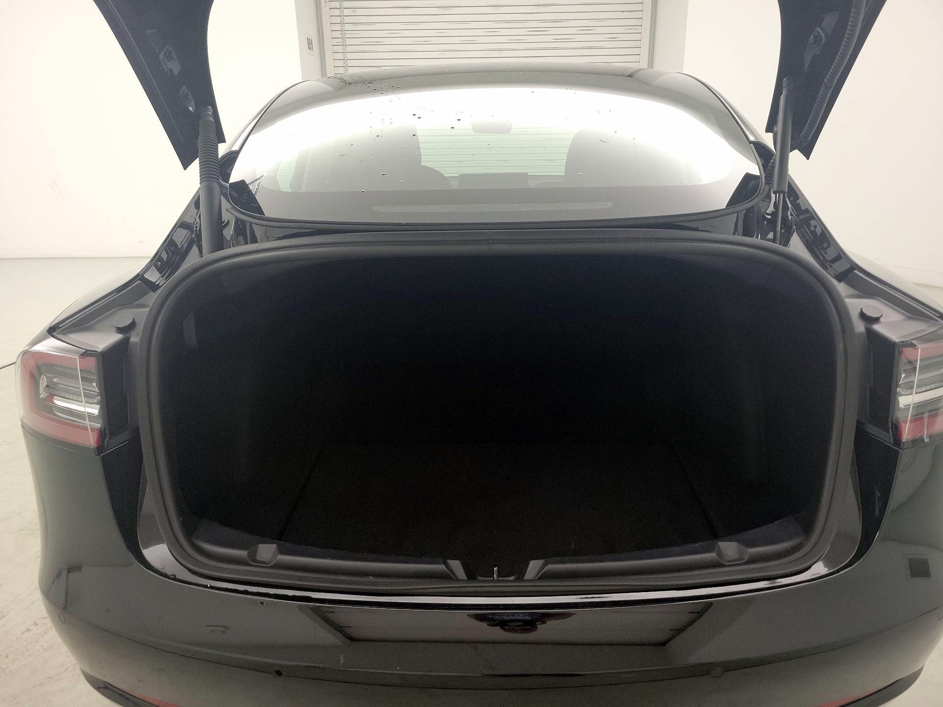 Thumbnail: 2021 Tesla Model 3 - 19