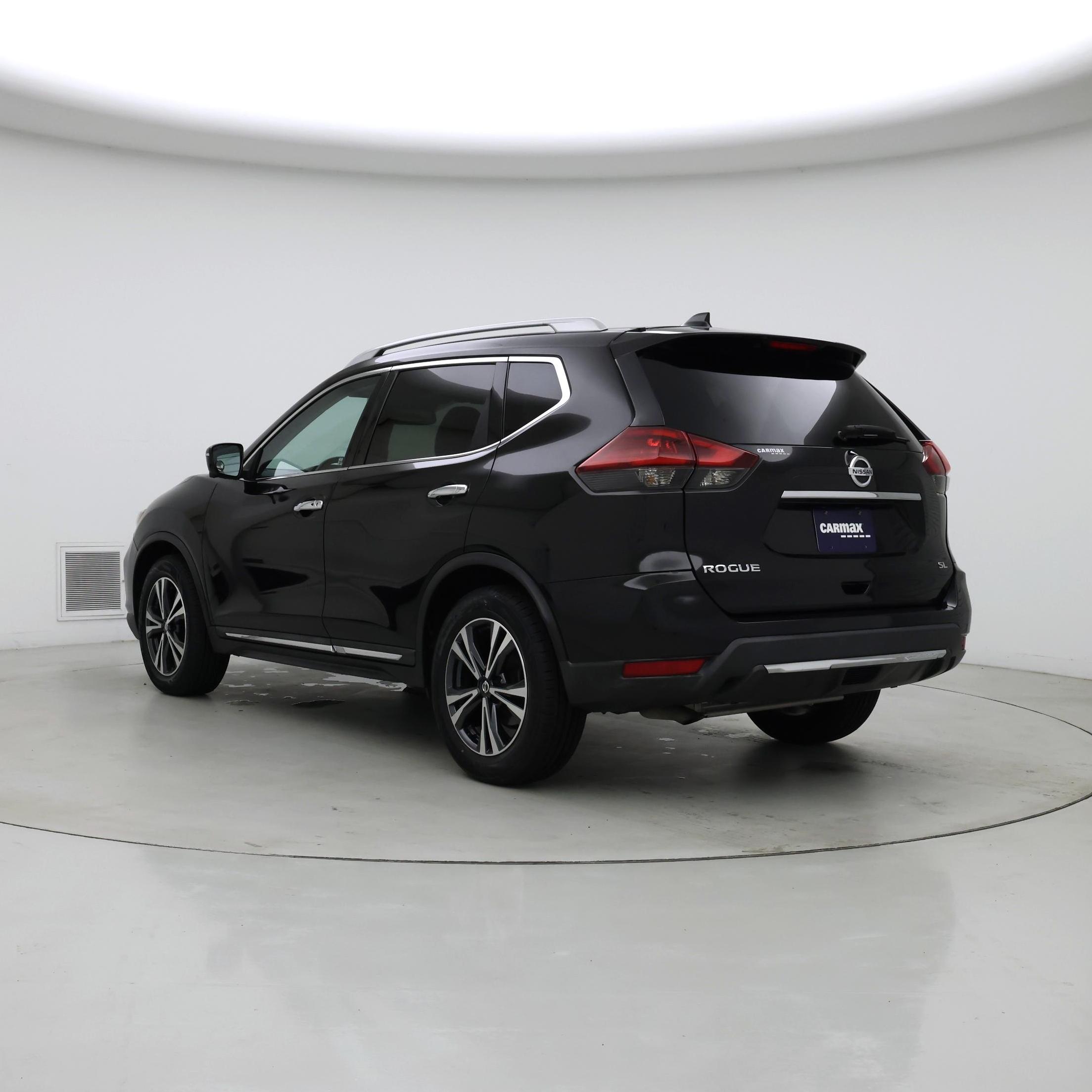 Thumbnail: 2018 Nissan Rogue - 2