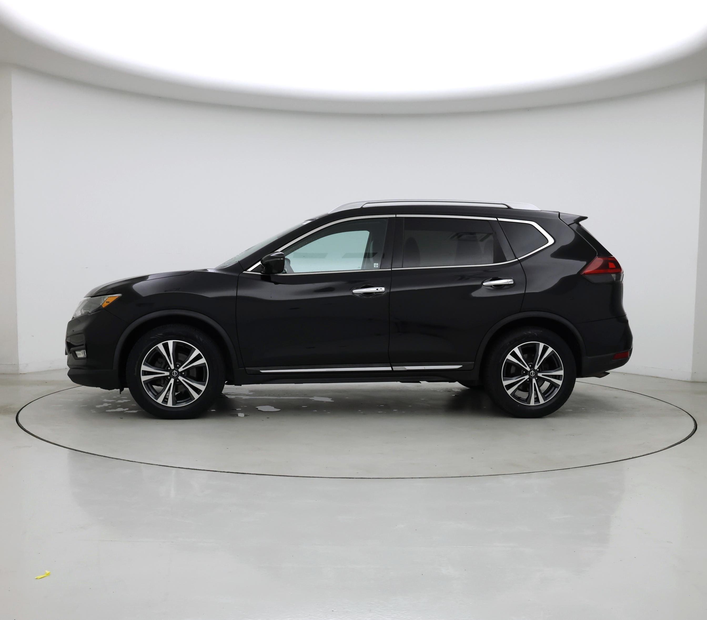 Thumbnail: 2018 Nissan Rogue - 3