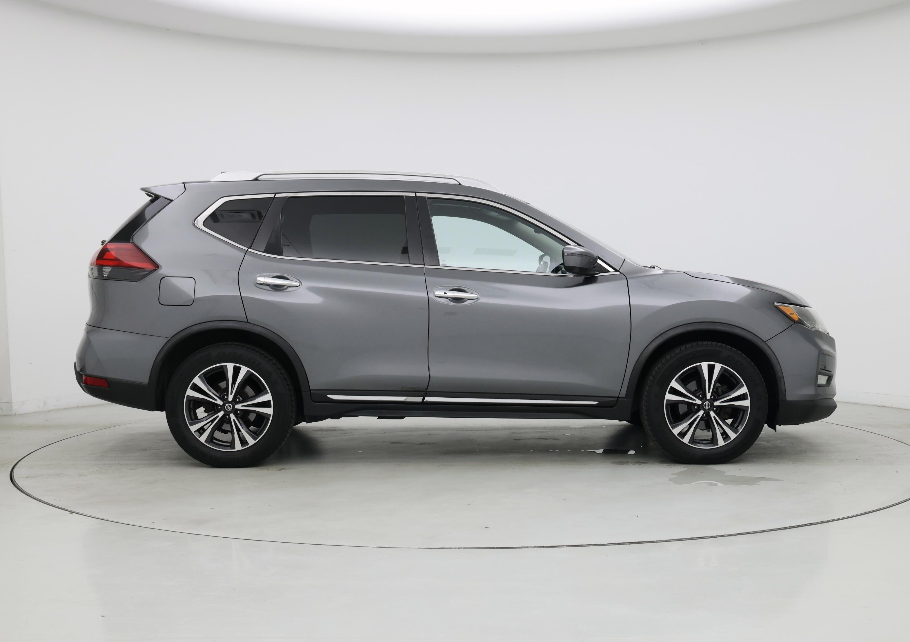 Thumbnail: 2018 Nissan Rogue - 7