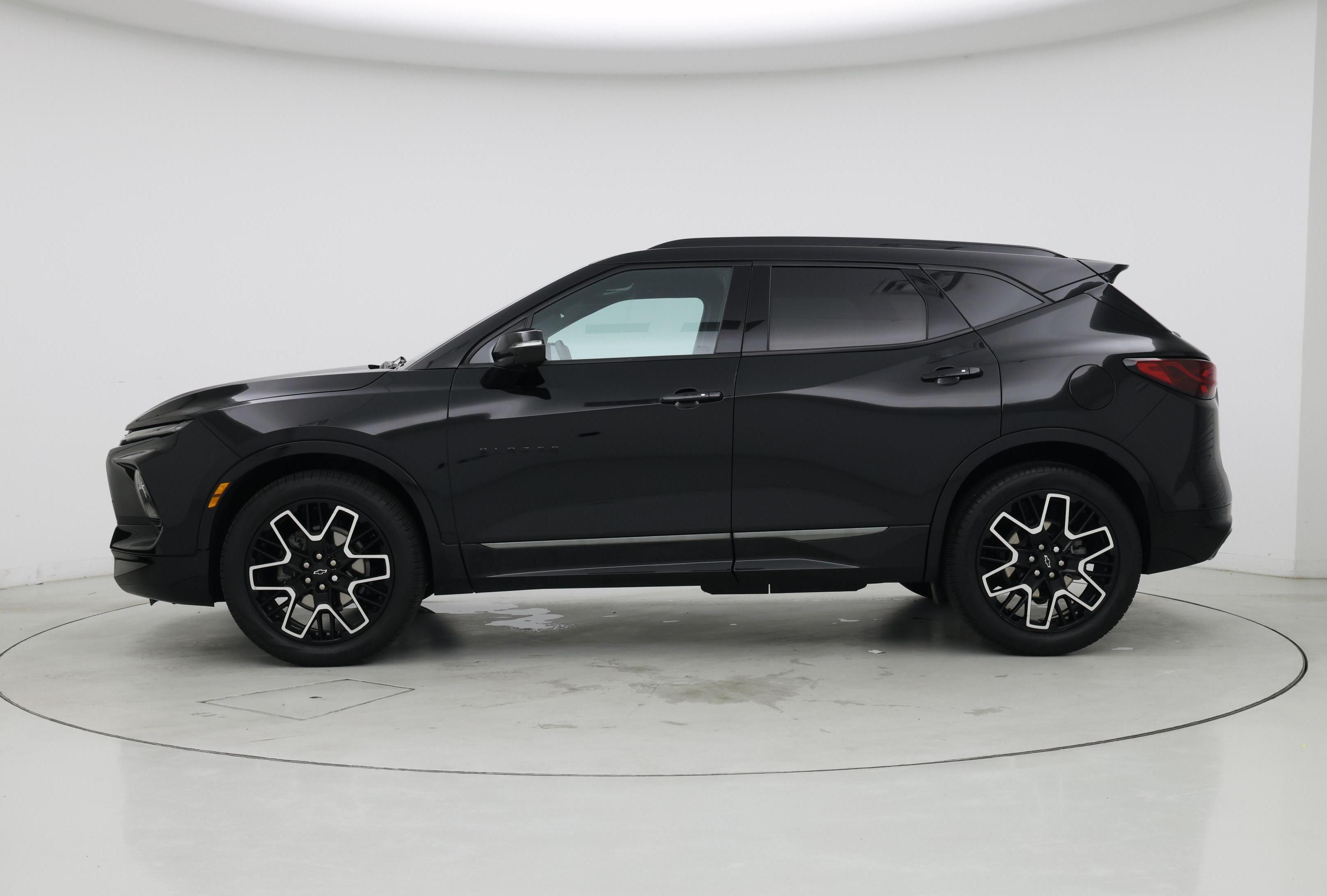 Thumbnail: 2023 Chevrolet Blazer - 3